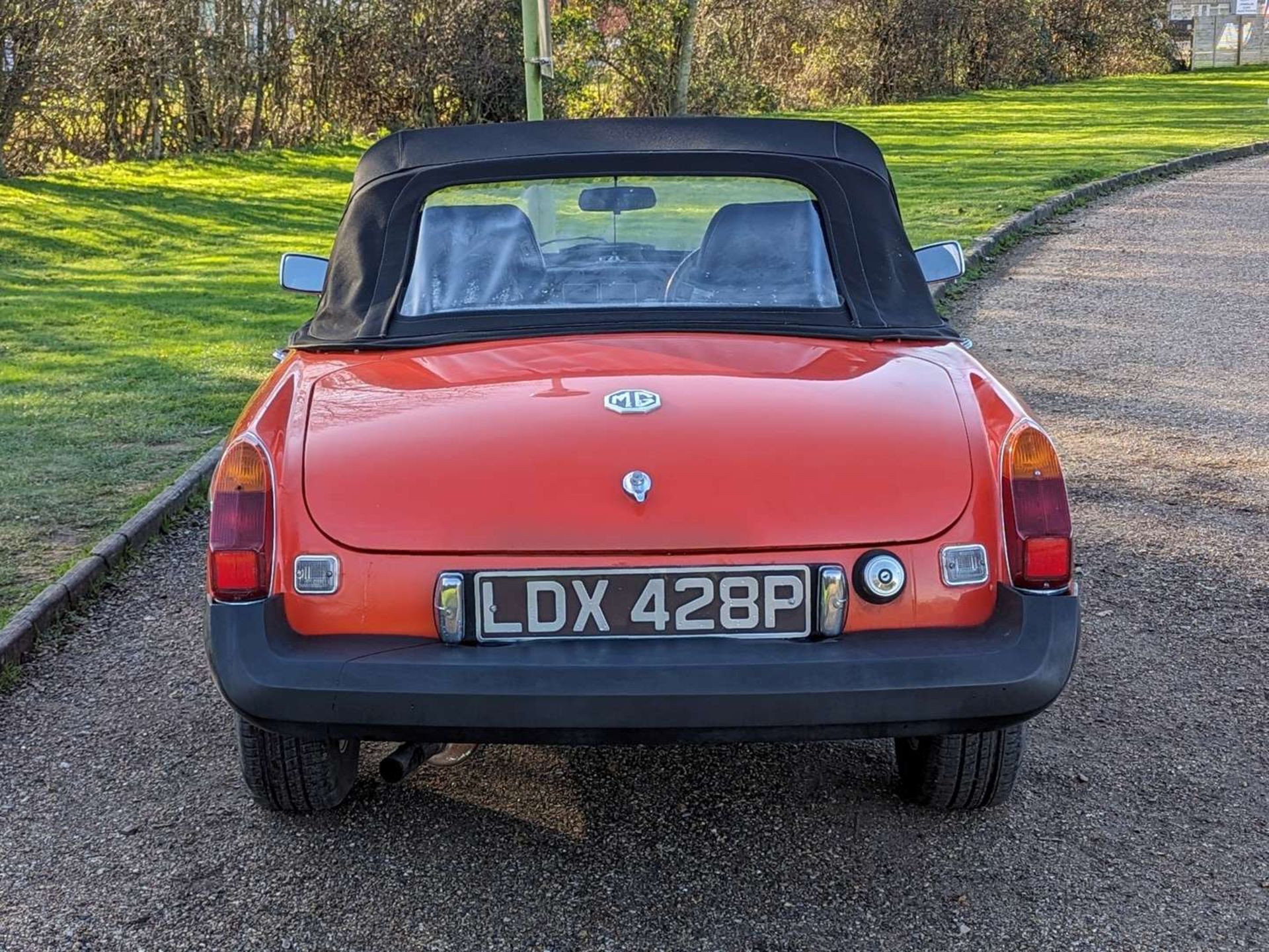 1975 MG B ROADSTER - Image 6 of 28