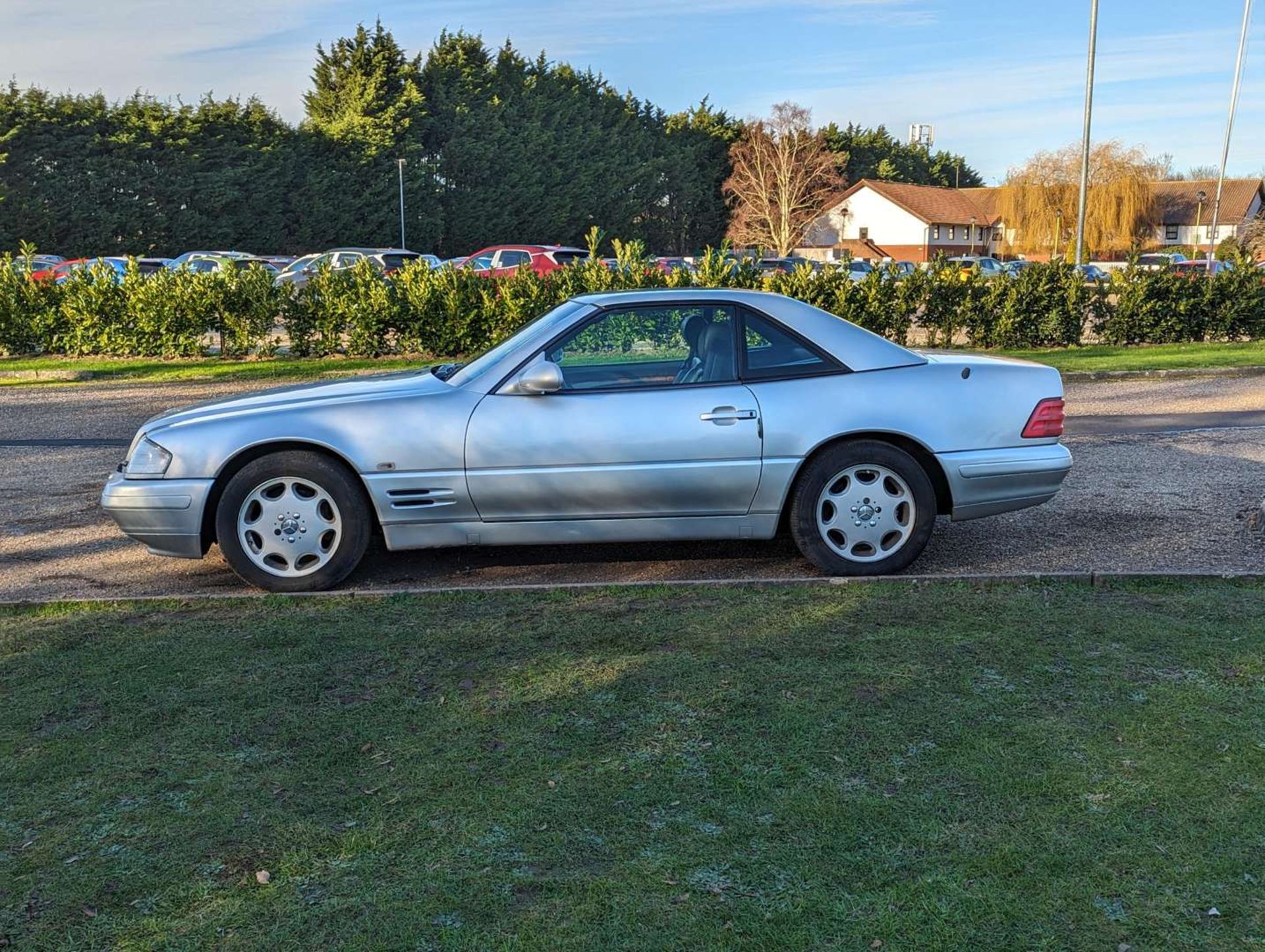 1998 MERCEDES SL320 AUTO - Image 4 of 29