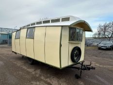 1920'S ECCLES STYLE CARAVAN