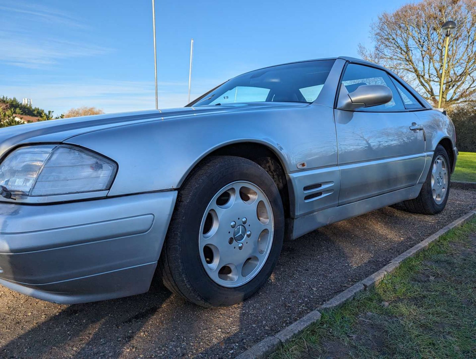 1998 MERCEDES SL320 AUTO - Image 9 of 29