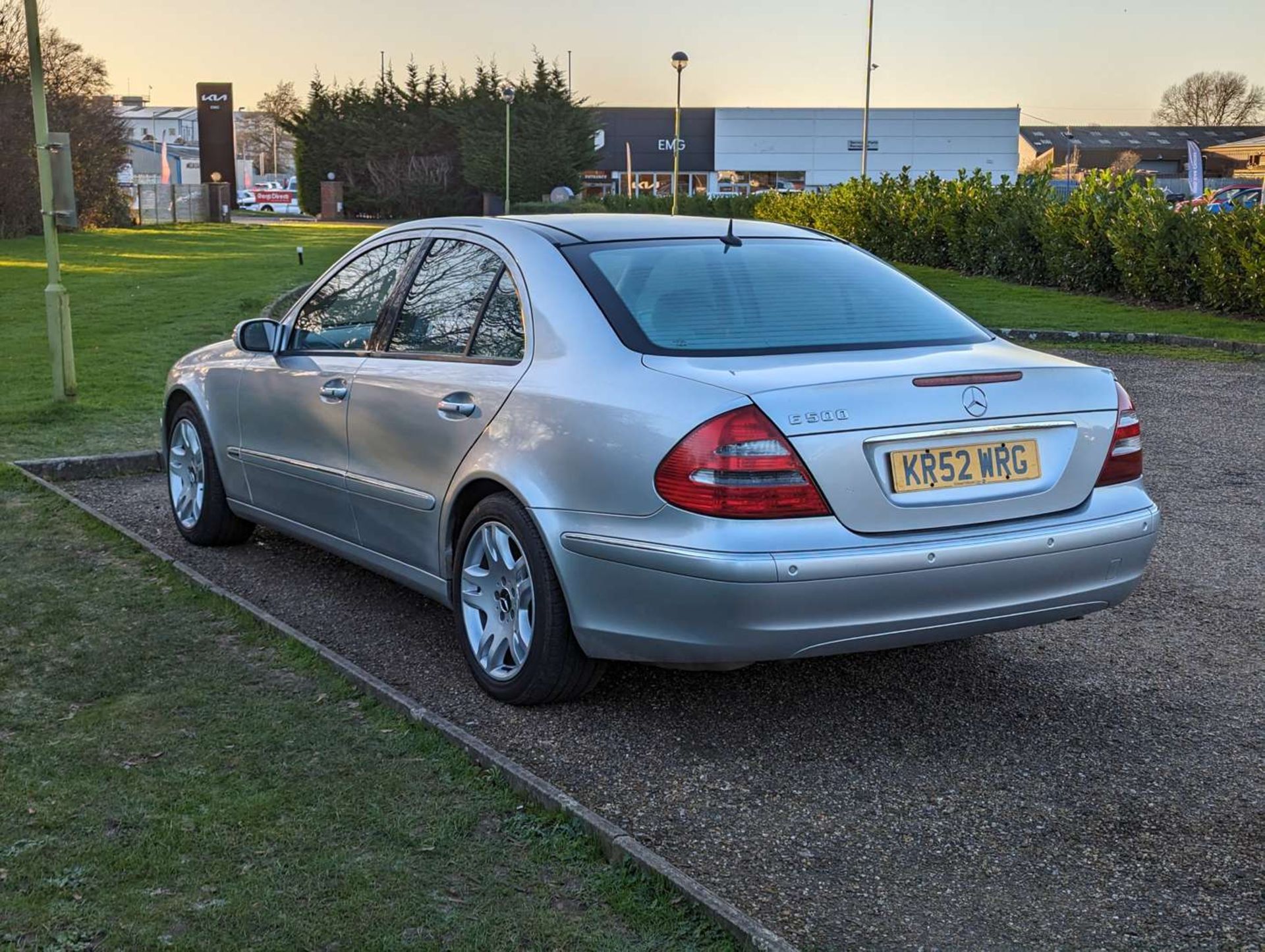 2002 MERCEDES E500 AUTO - Image 5 of 30