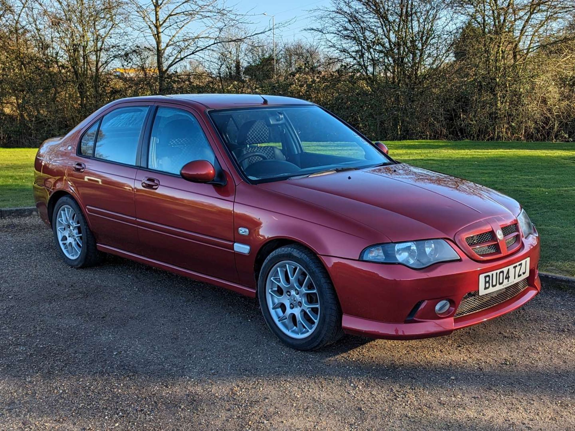 2004 MG ZS