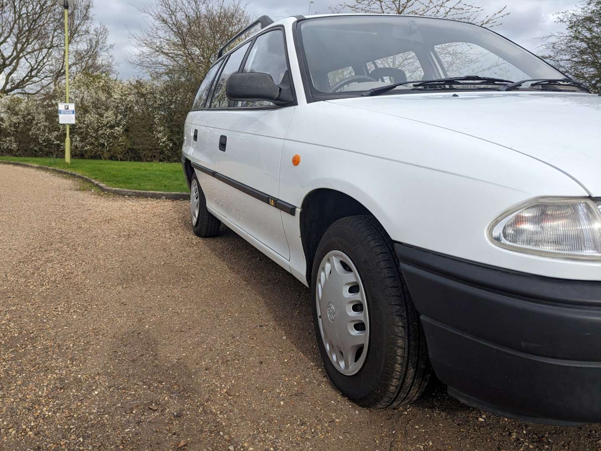 1996 VAUXHALL ASTRA 1.6 EXPRESSION ESTATE - Image 9 of 28