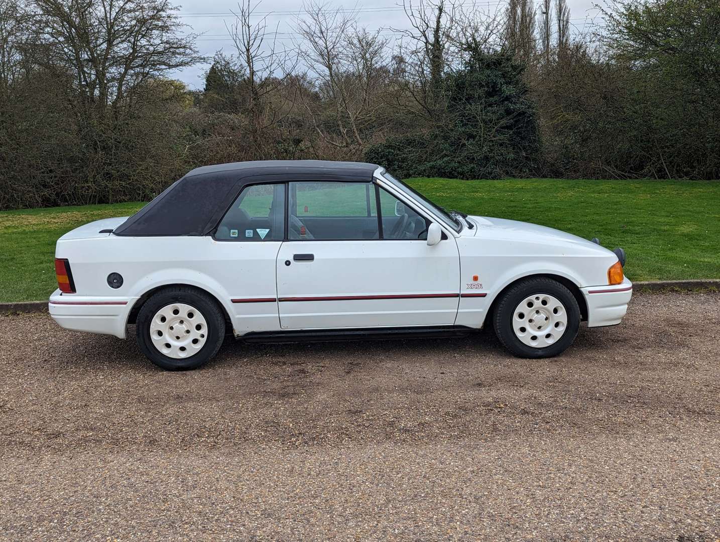 1990 FORD ESCORT XR3i CABRIOLET - Image 9 of 29