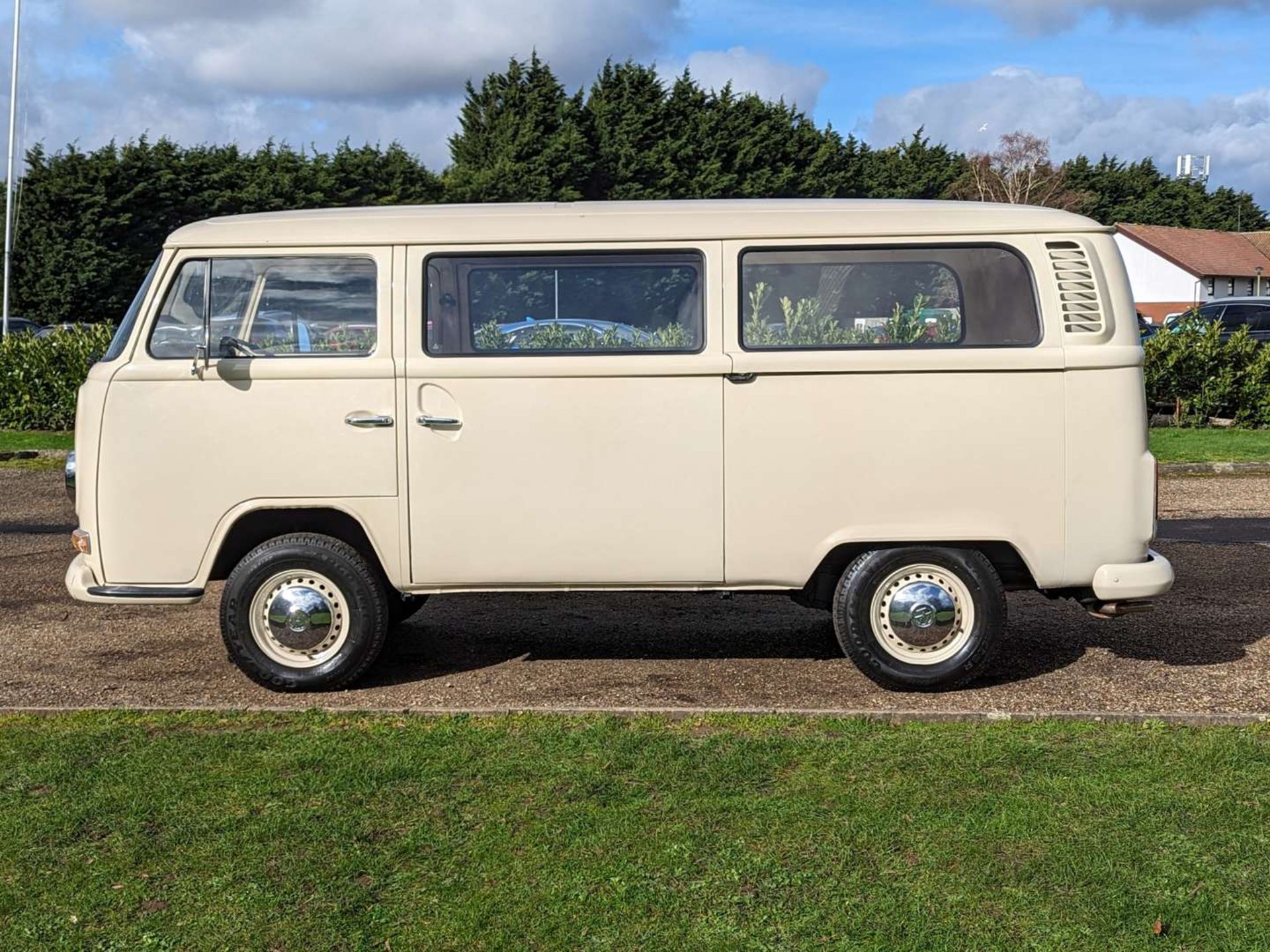 1972 VW T2 MINIBUS - Image 4 of 27