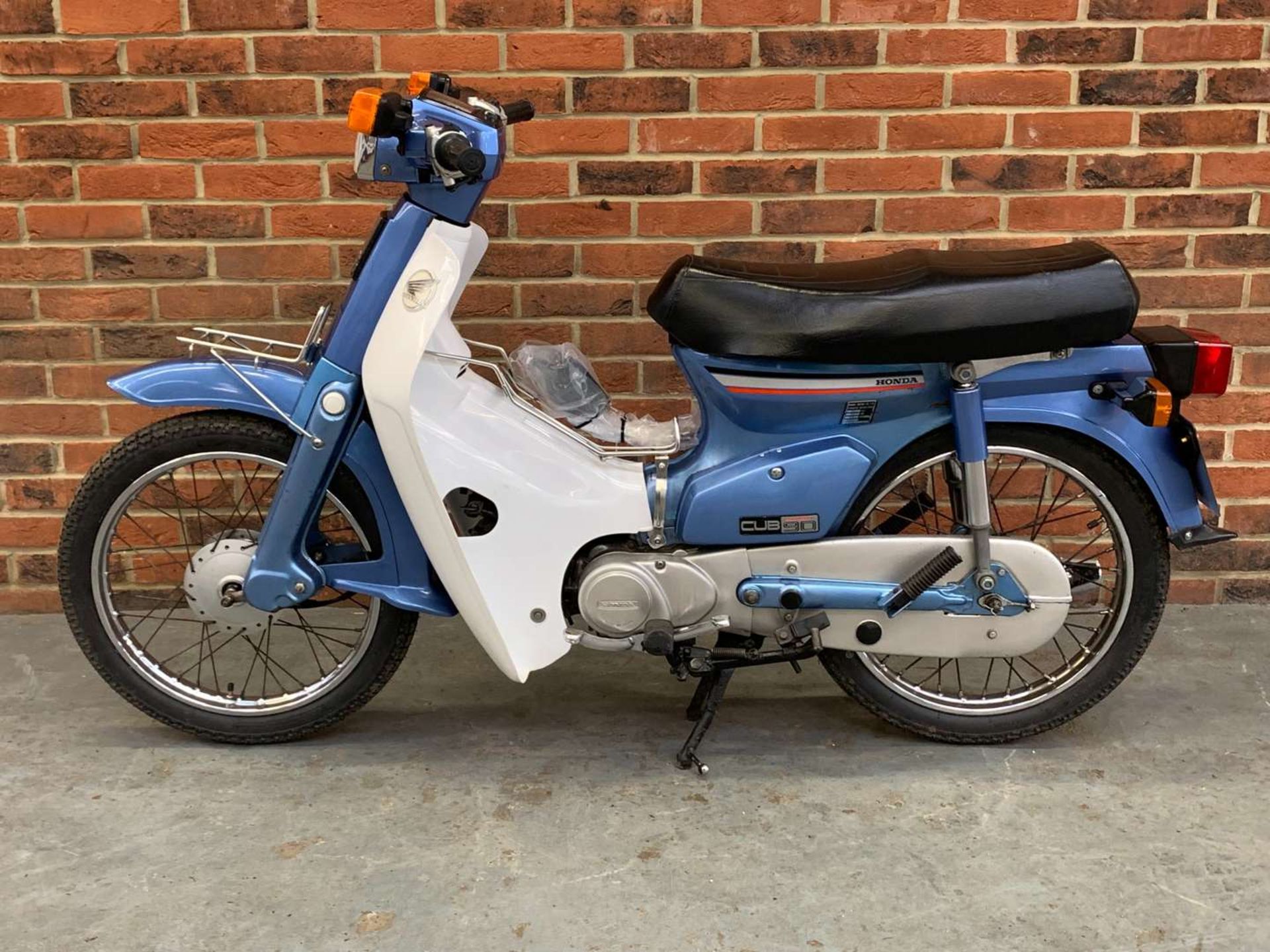 1988 HONDA C90 CUB - Bild 6 aus 19