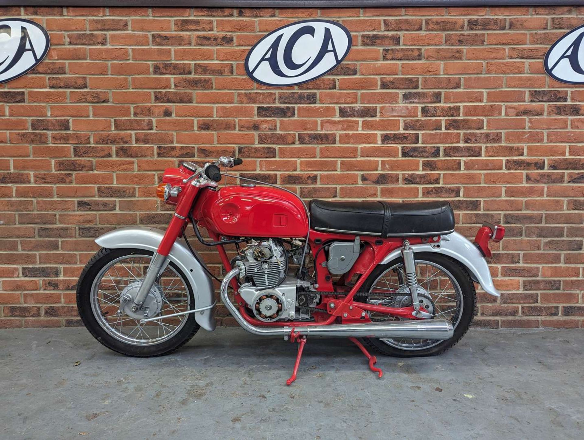 1974 HONDA CD 175