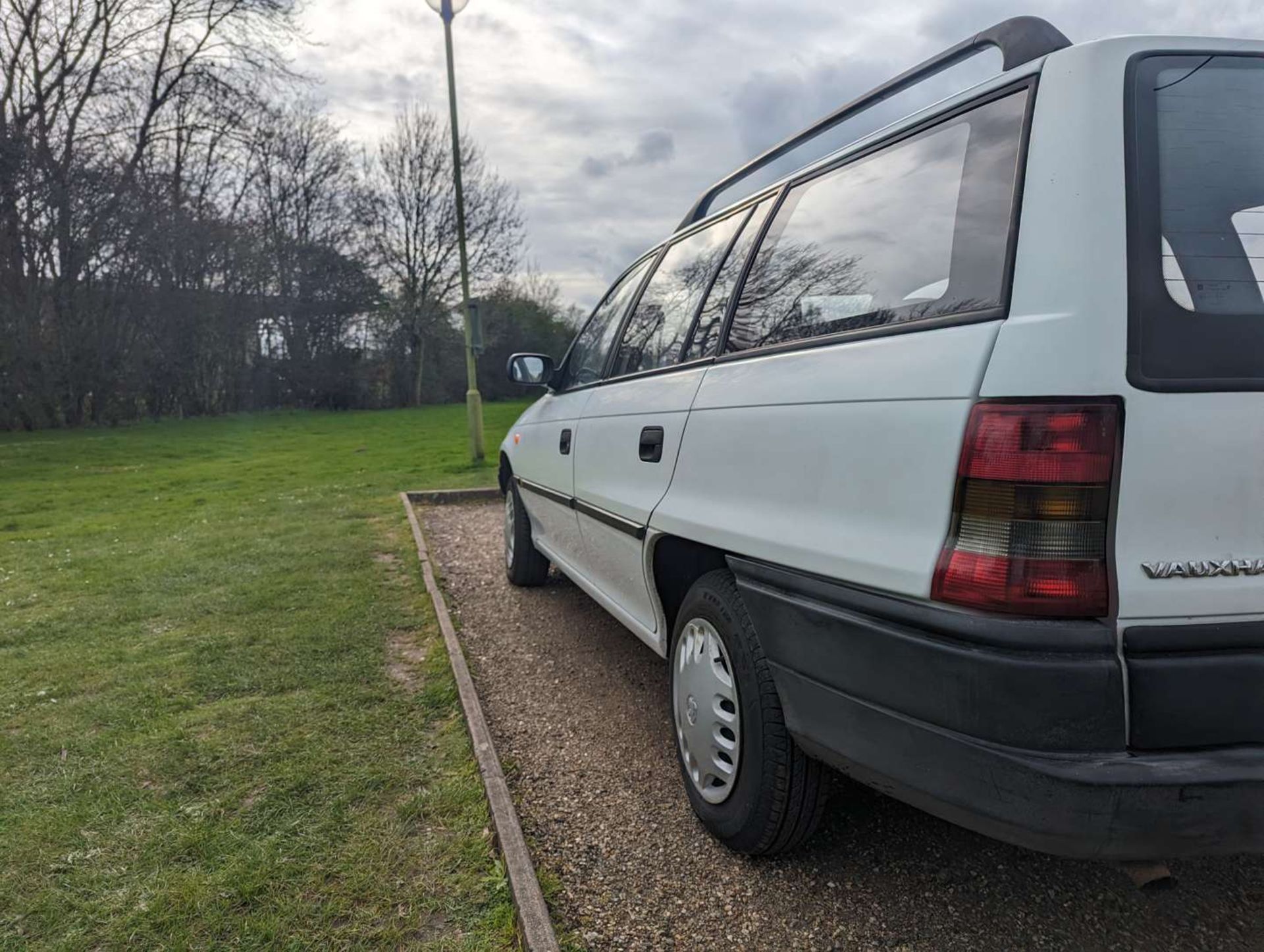 1996 VAUXHALL ASTRA 1.6 EXPRESSION ESTATE - Image 12 of 28