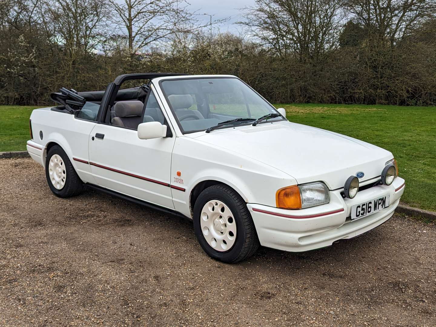 1990 FORD ESCORT XR3i CABRIOLET