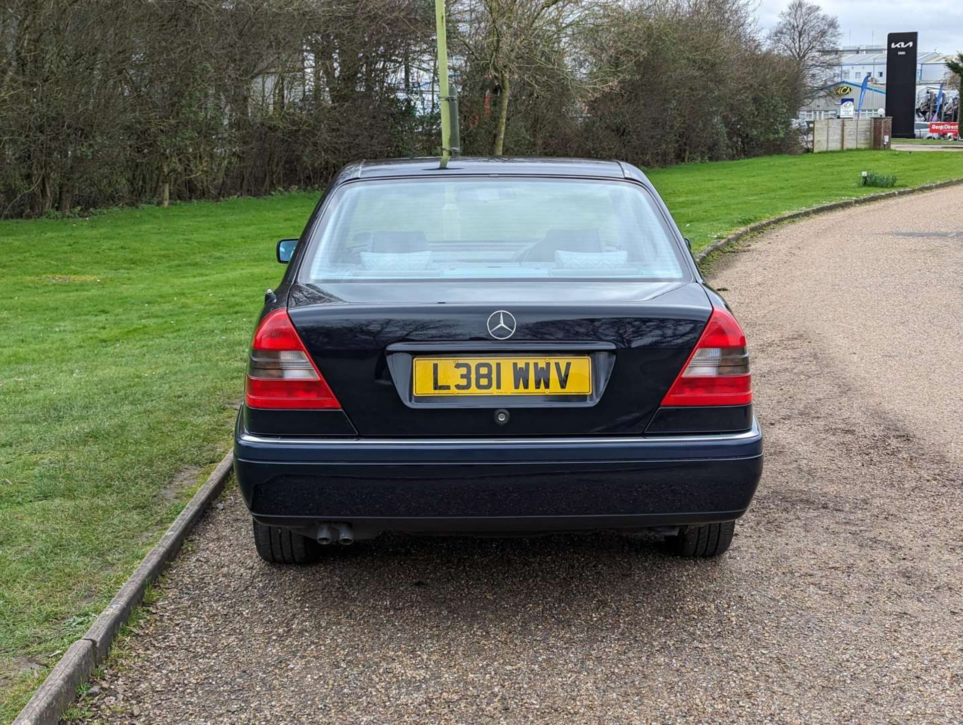 1993 MERCEDES C220 AUTO 16,303 MILES - Image 6 of 29