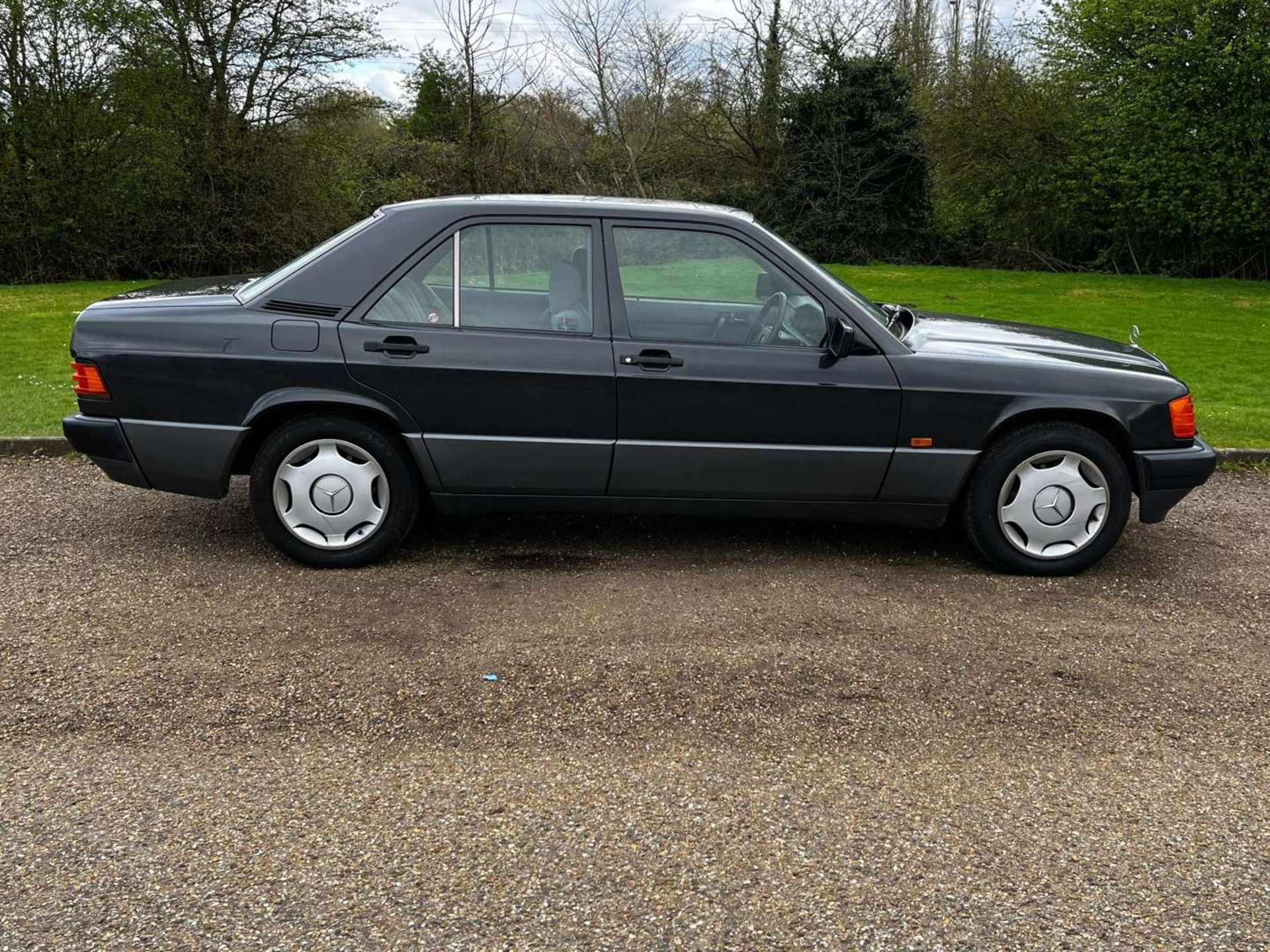 1992 MERCEDES 190E 2.0 AUTO - Image 8 of 29