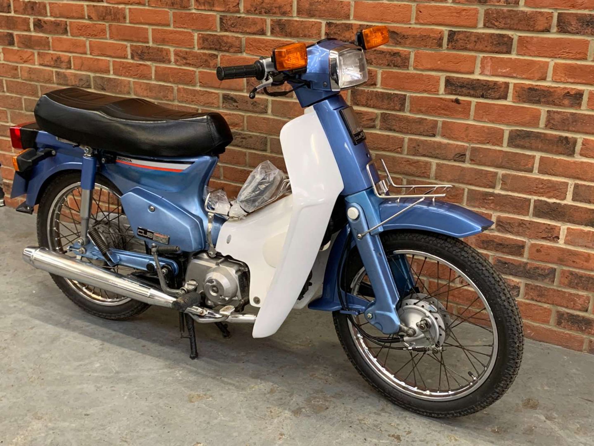 1988 HONDA C90 CUB - Bild 2 aus 19