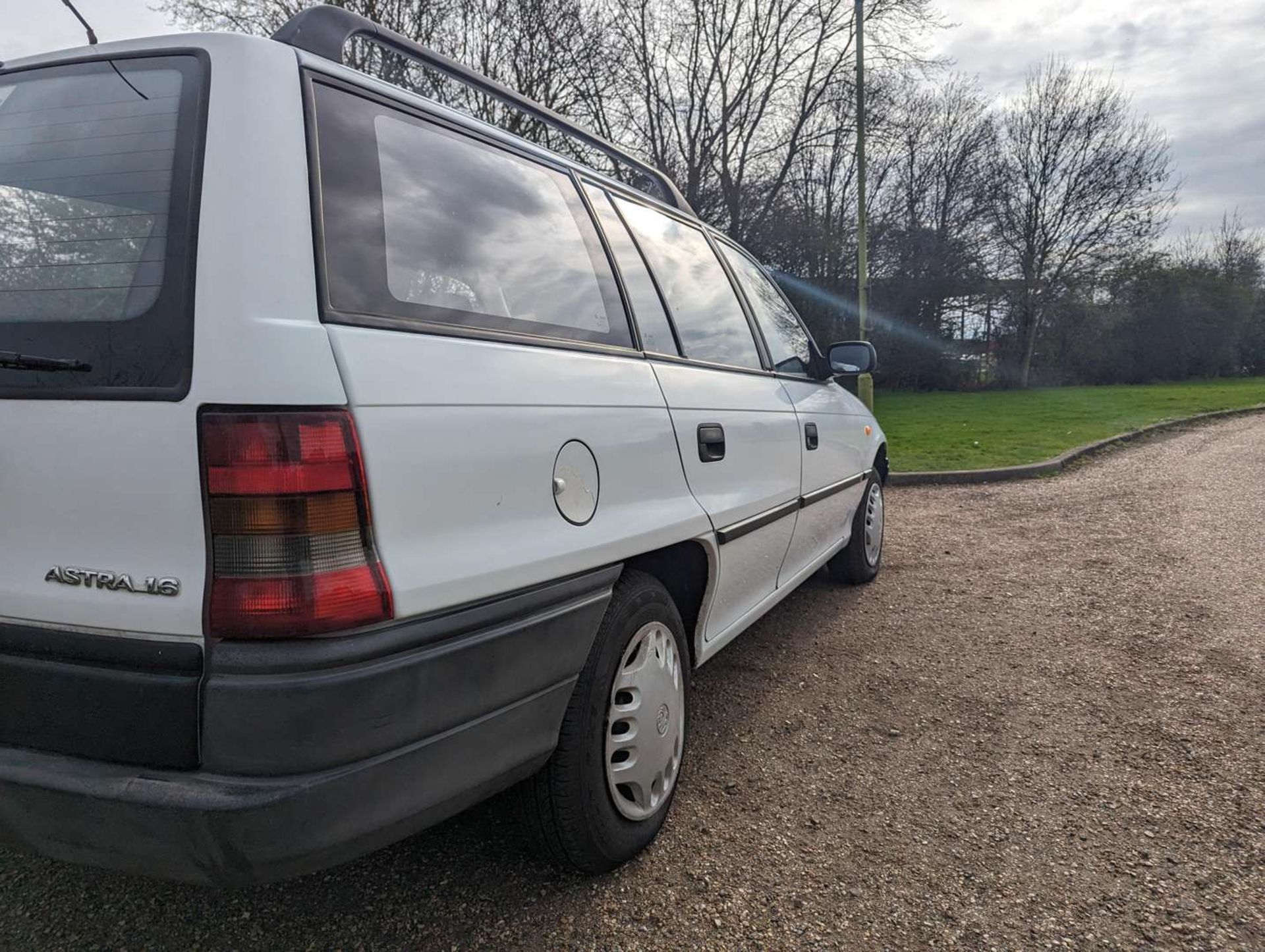 1996 VAUXHALL ASTRA 1.6 EXPRESSION ESTATE - Image 10 of 28