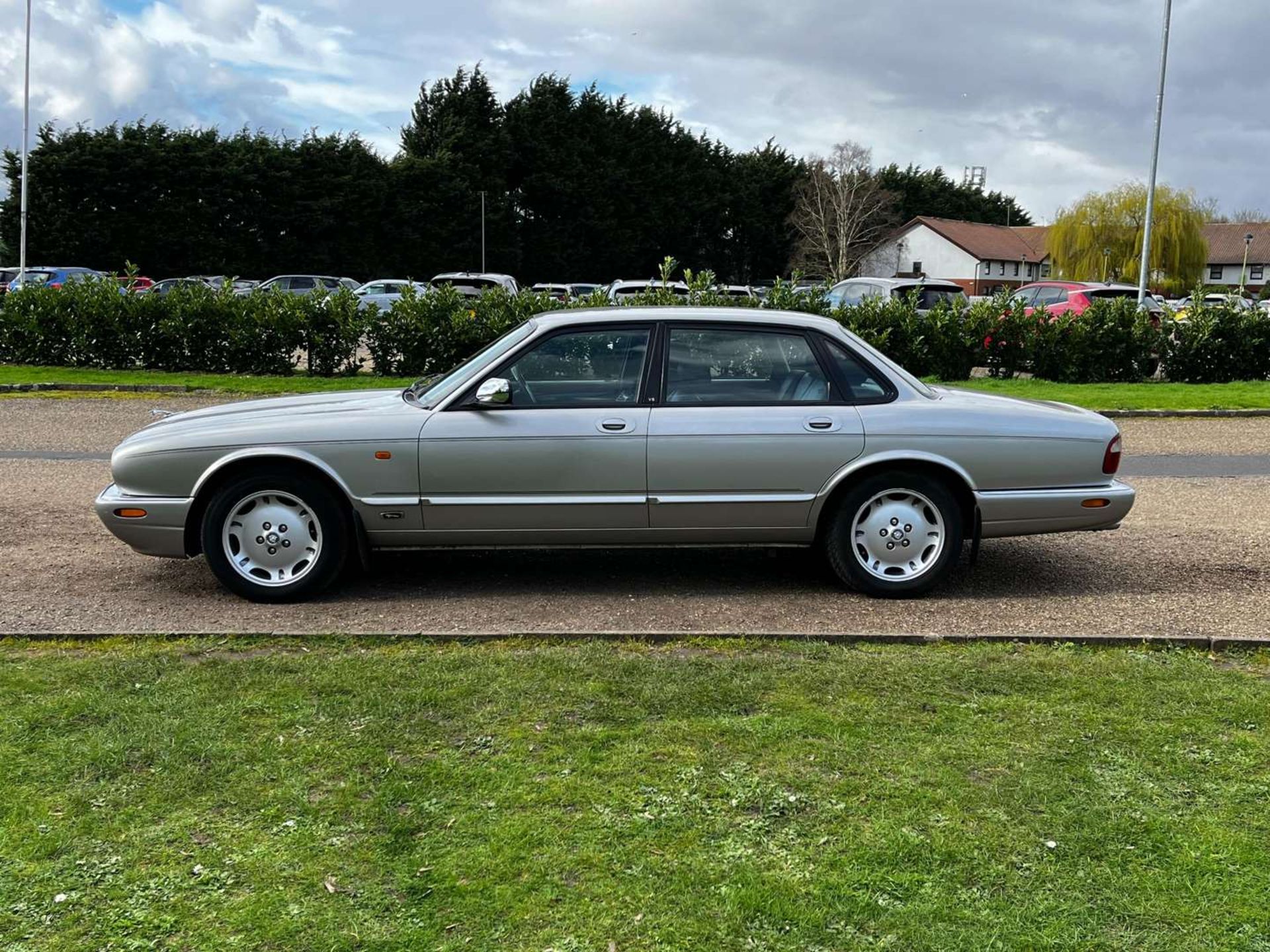 1998 JAGUAR XJ SPORT 3.2 V8 AUTO - Image 4 of 29