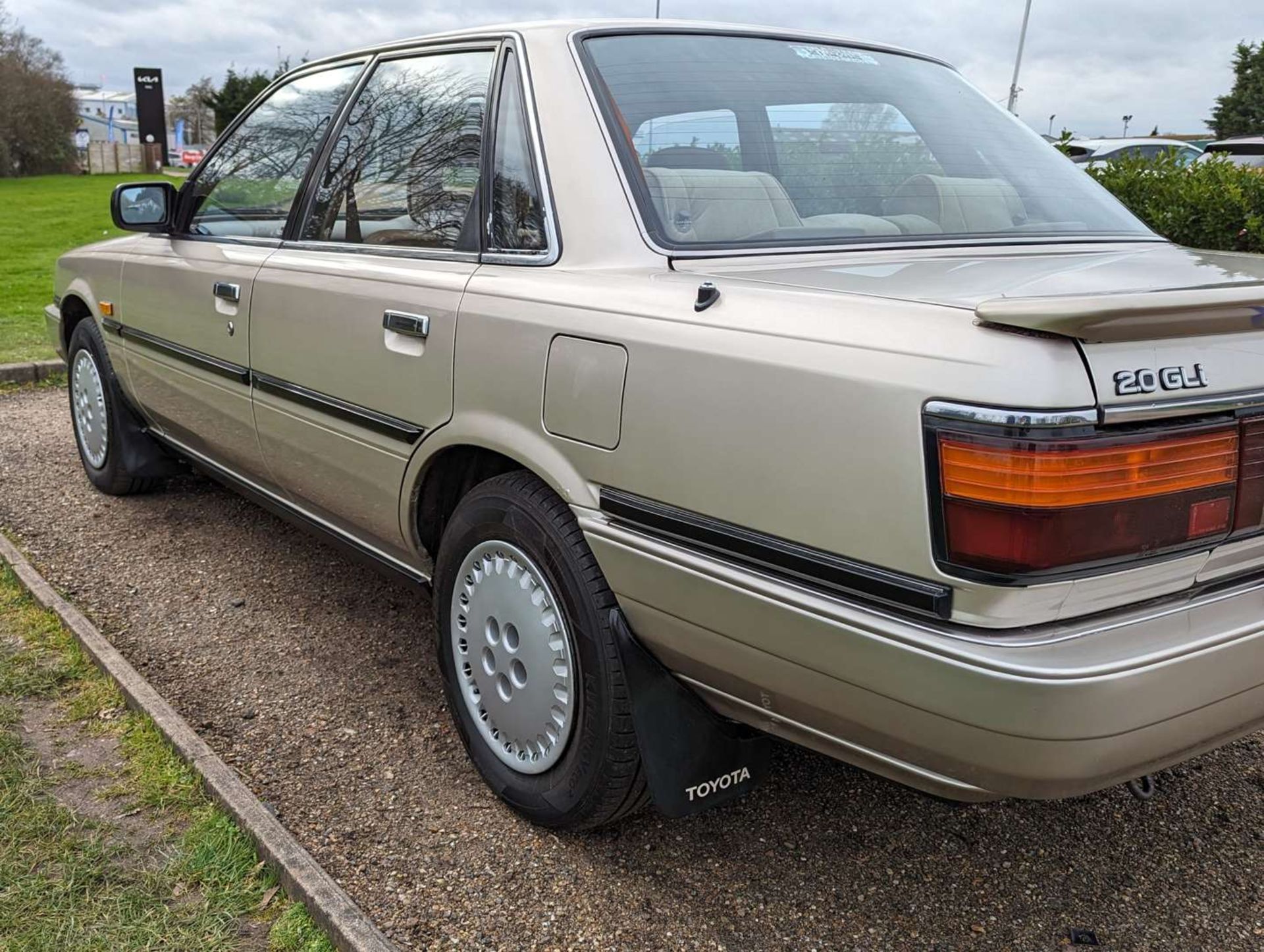 1987 TOYOTA CAMRY 2.0 GLI - Image 10 of 29