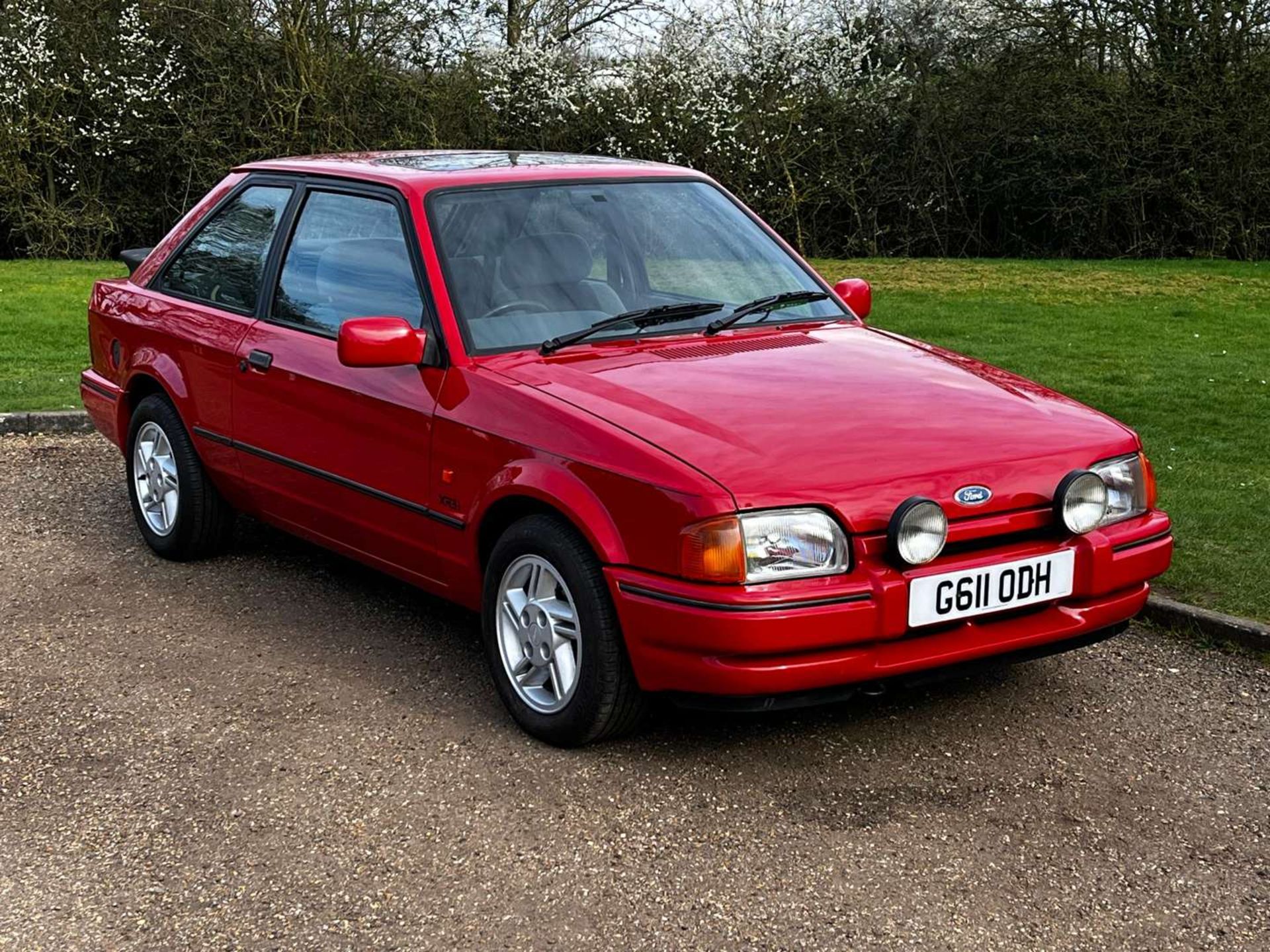 1989 FORD ESCORT XR3i