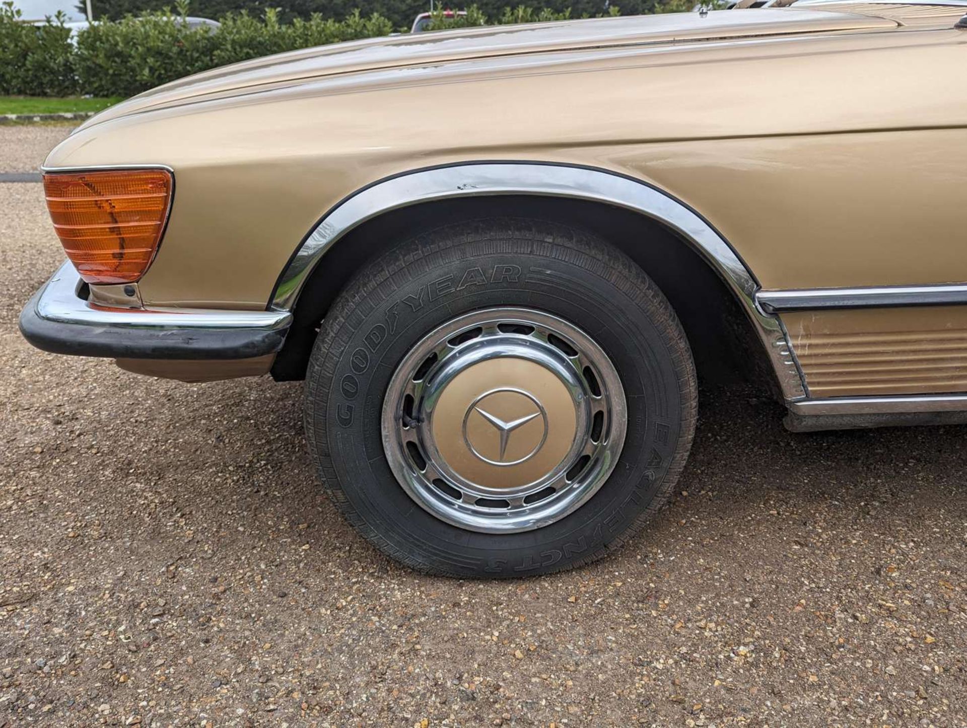 1972 MERCEDES R107 350 SL AUTO - Image 13 of 29