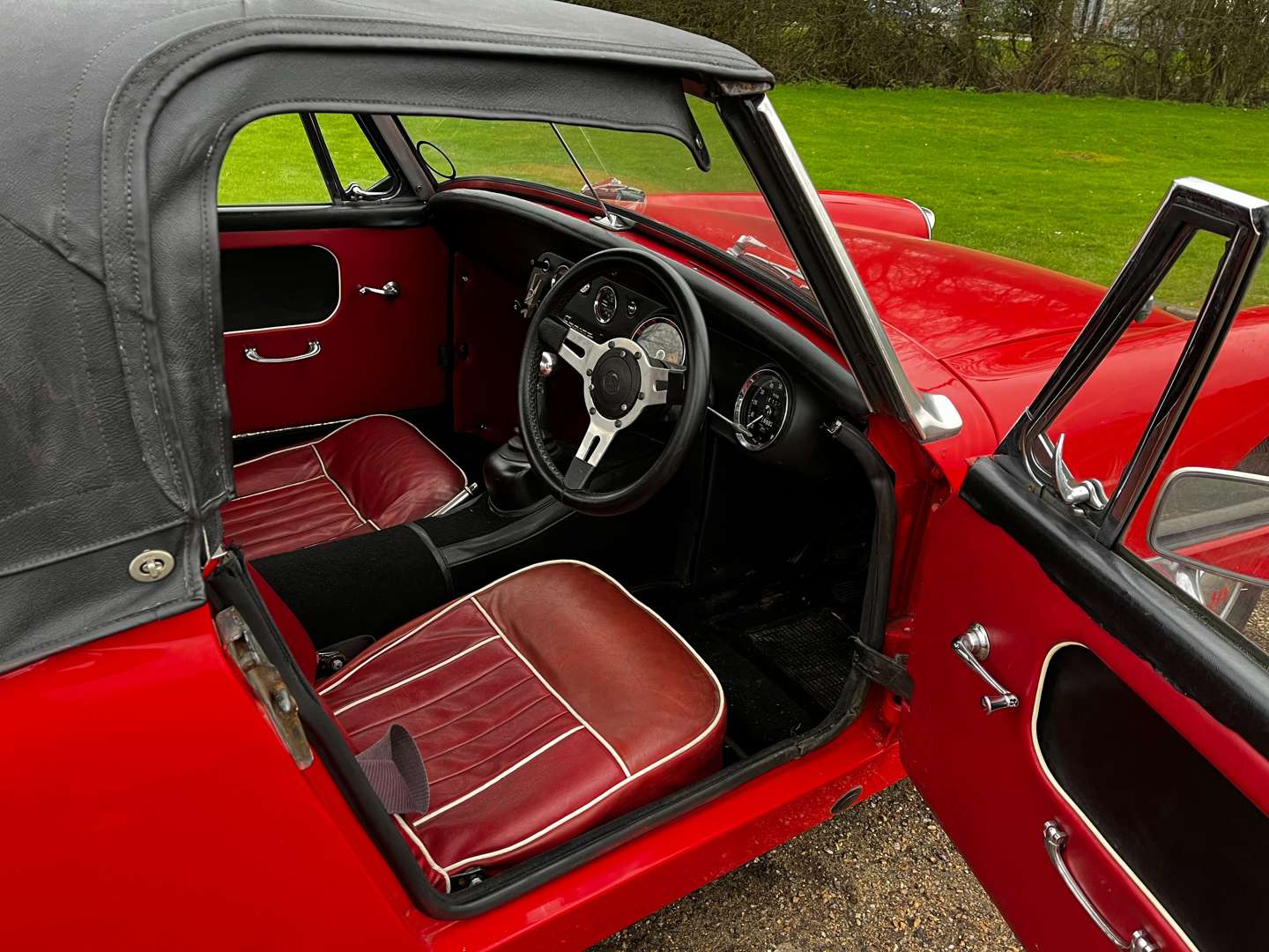 1965 AUSTIN-HEALEY SPRITE - Image 19 of 28