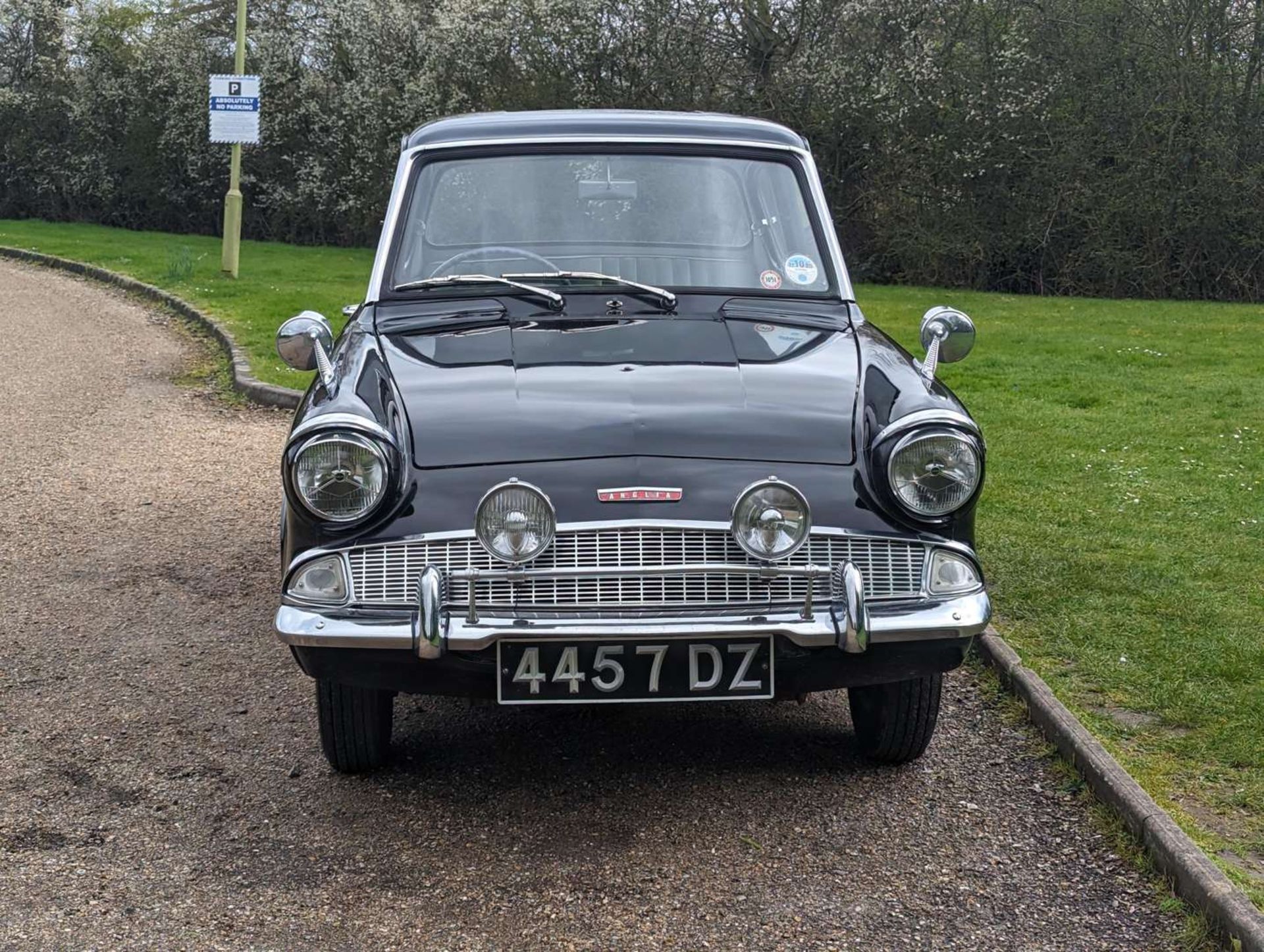 1961 FORD ANGLIA 105E - Image 2 of 25