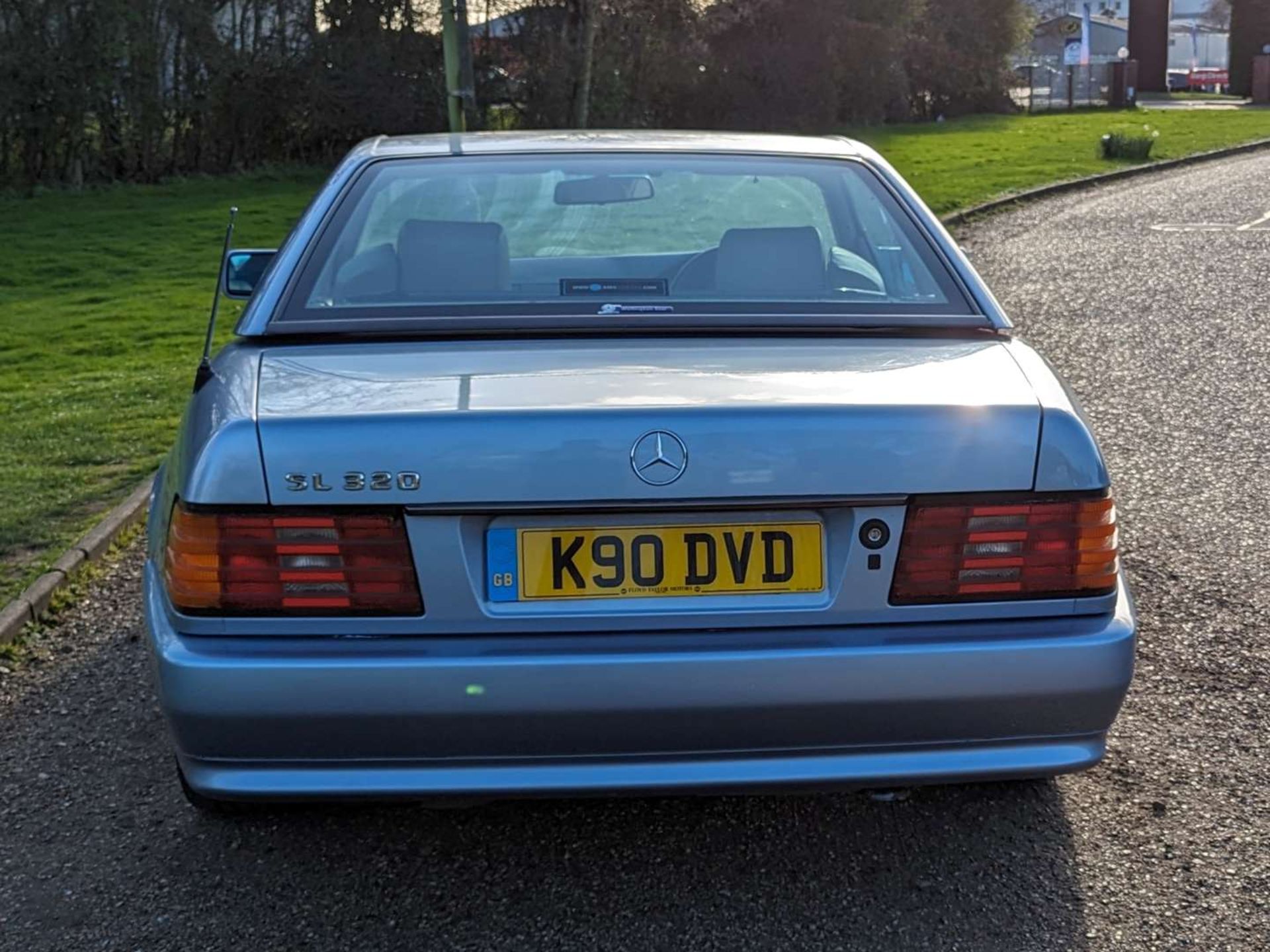 1994 MERCEDES R129 SL320 AUTO - Image 6 of 28