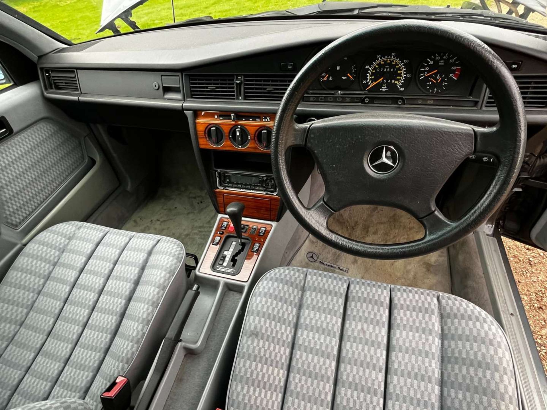 1992 MERCEDES 190E 2.0 AUTO - Image 20 of 29