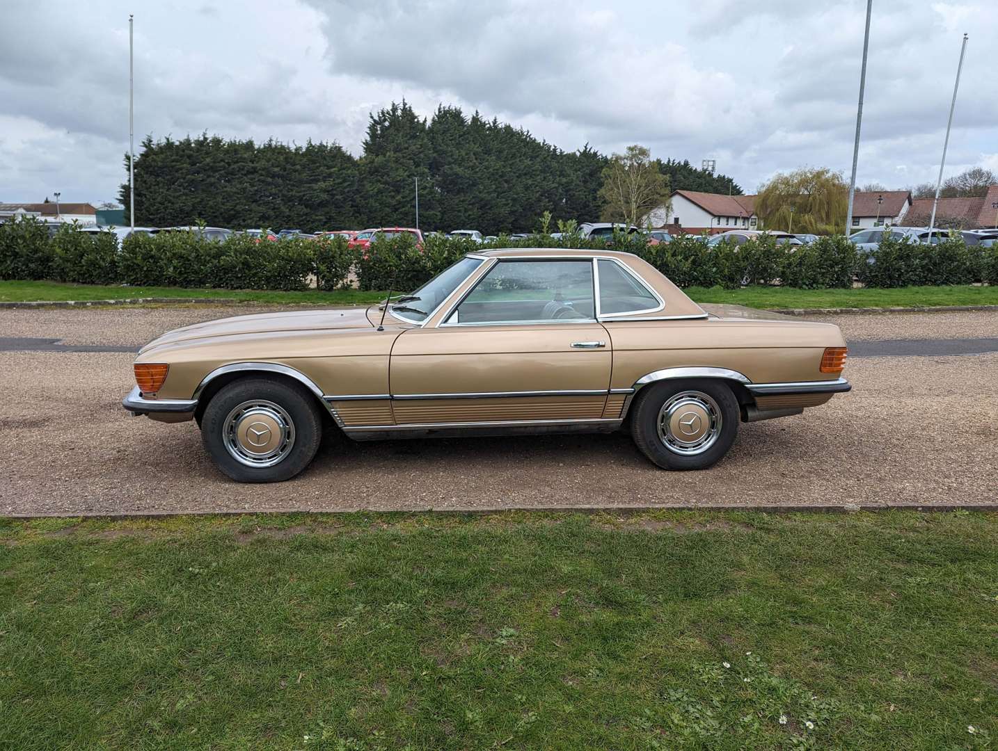 1972 MERCEDES R107 350 SL AUTO - Image 4 of 29