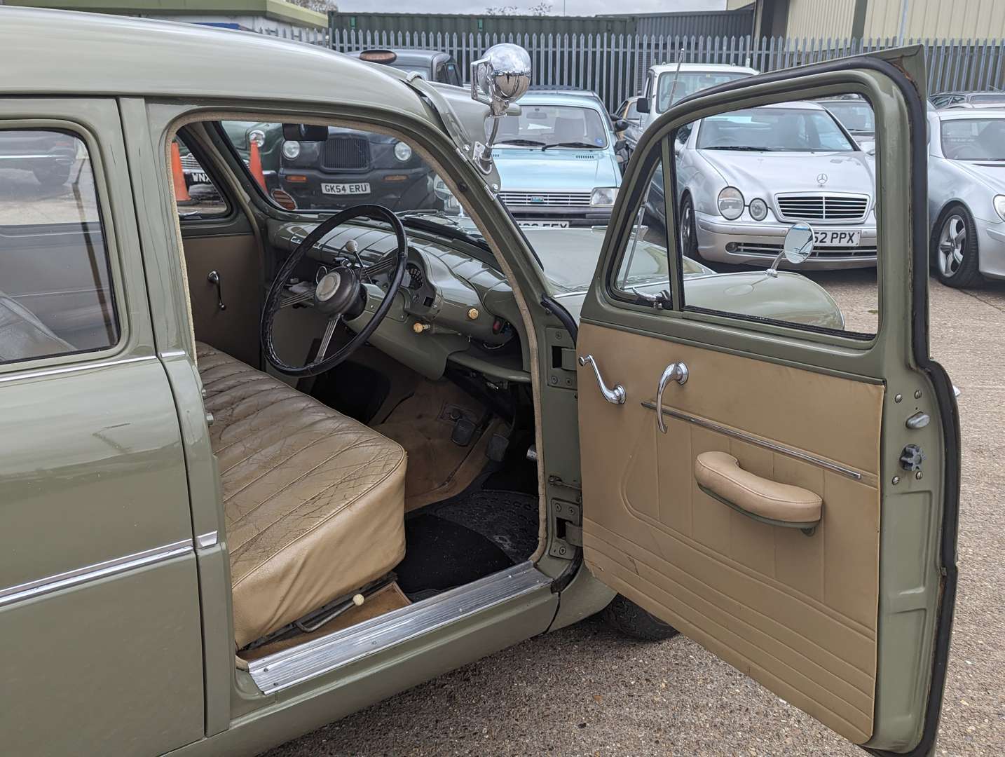 1954 FORD CONSUL SALOON - Image 17 of 29