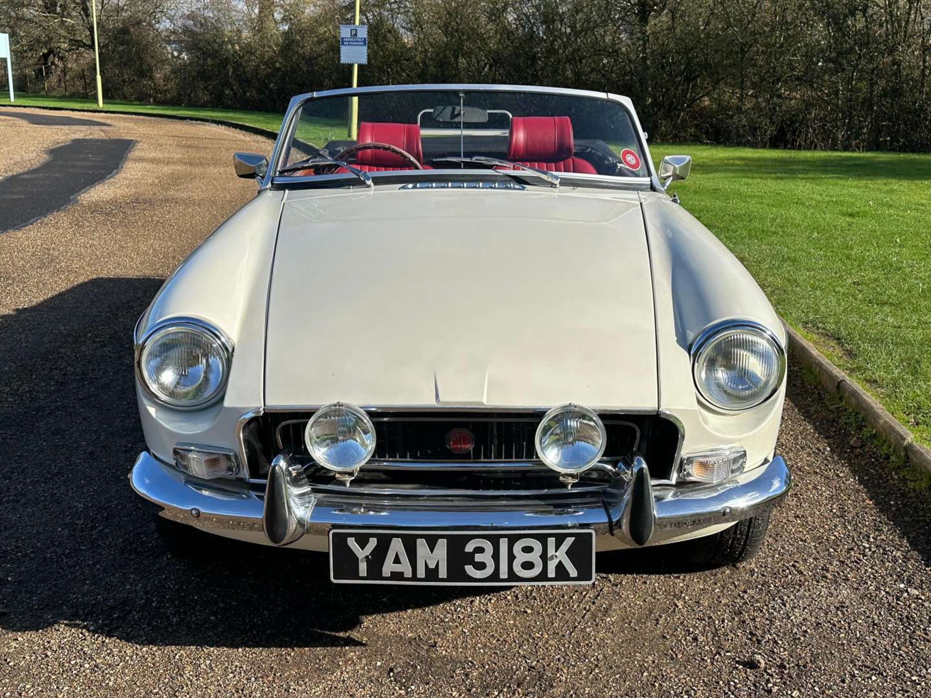 1972 MG B ROADSTER - Image 2 of 26