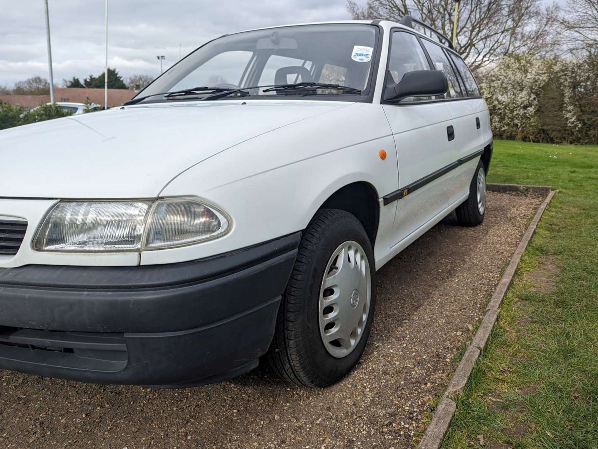 1996 VAUXHALL ASTRA 1.6 EXPRESSION ESTATE - Image 11 of 28