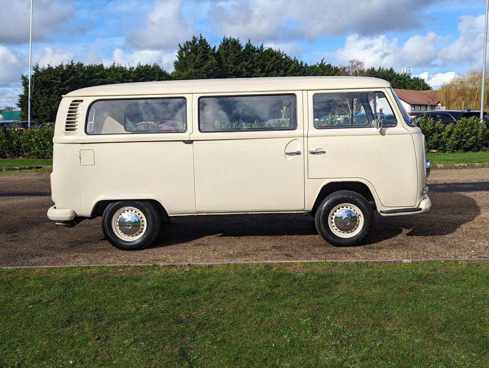 1972 VW T2 MINIBUS - Image 9 of 27