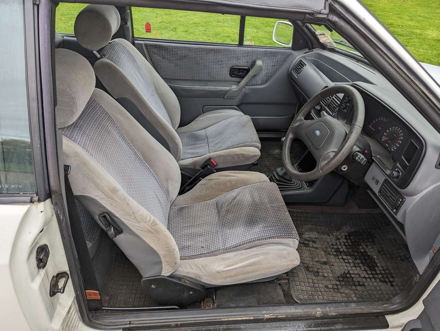 1990 FORD ESCORT XR3i CABRIOLET - Image 19 of 29