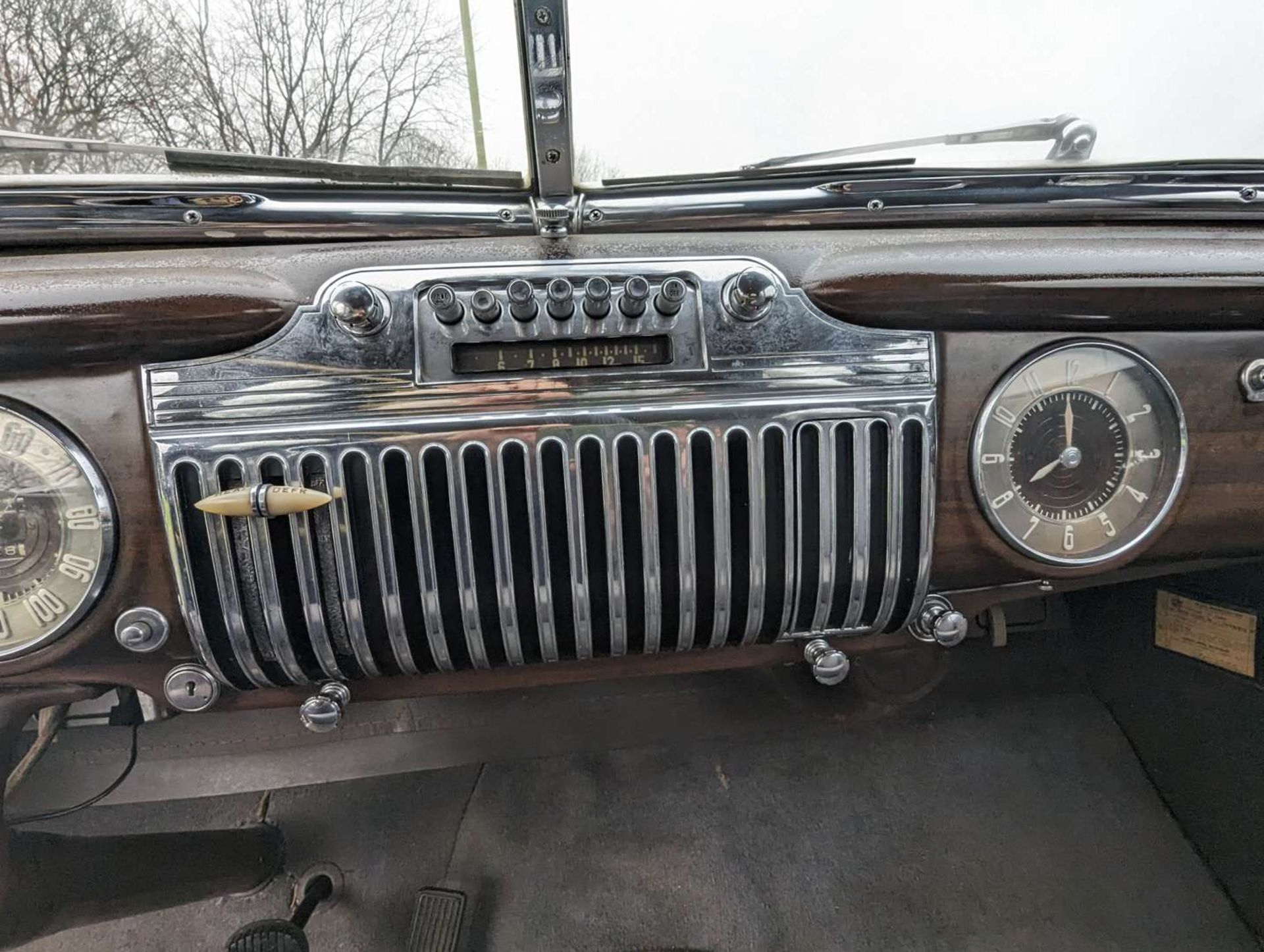 1947 CADILLAC SERIES 62 SEDAN LHD - Image 15 of 30