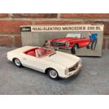 Schuco Boxed Clockwork Mercedes 230SL