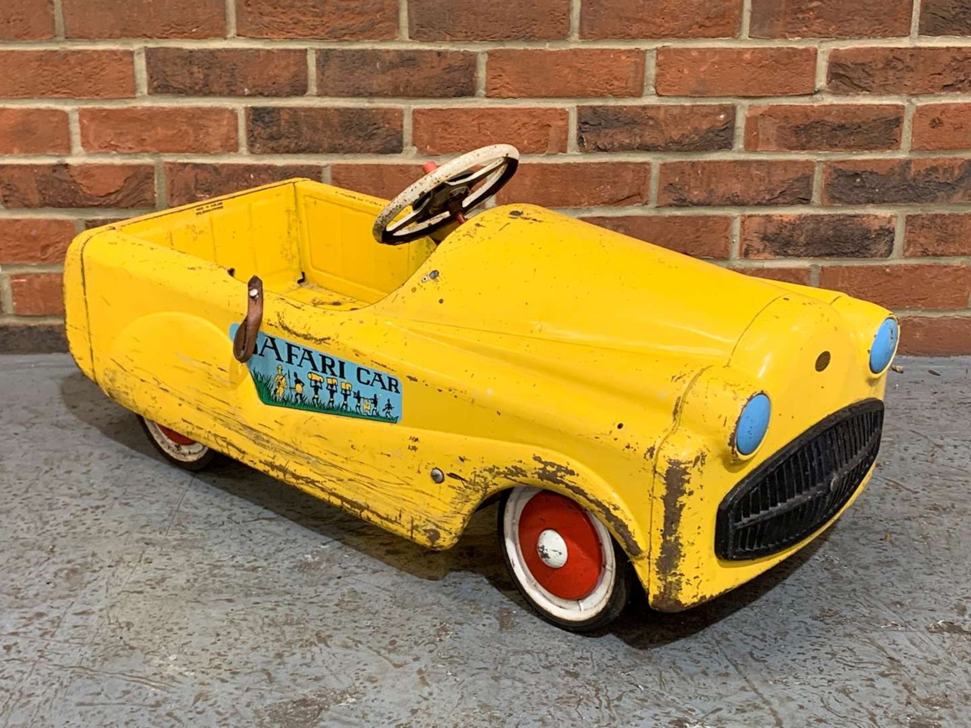 MOBO Tin Plate Safari Pedal Car - Image 3 of 7