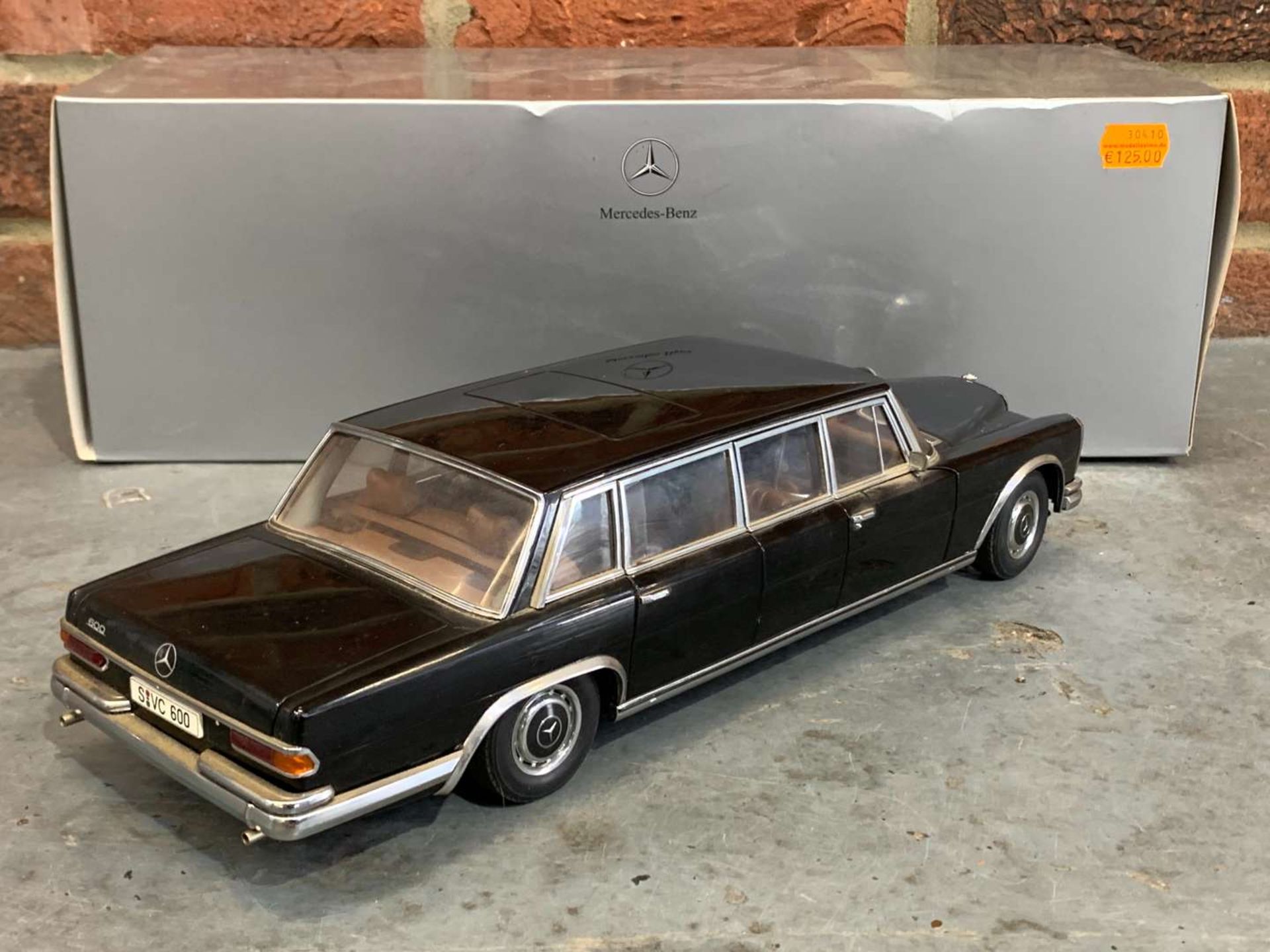 Mercedes Classic Collection 600 Limousine &nbsp;1;18 Scale a/f - Image 7 of 11