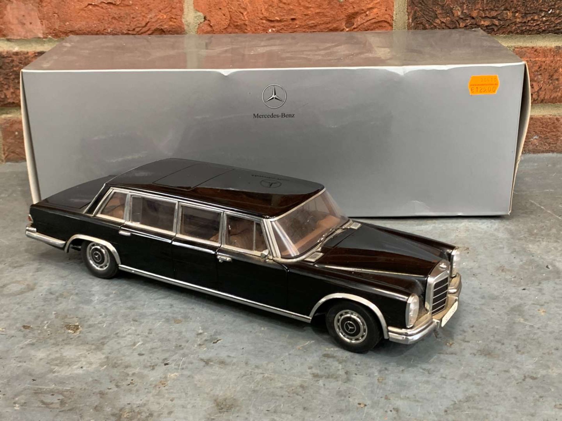 Mercedes Classic Collection 600 Limousine &nbsp;1;18 Scale a/f - Image 3 of 11