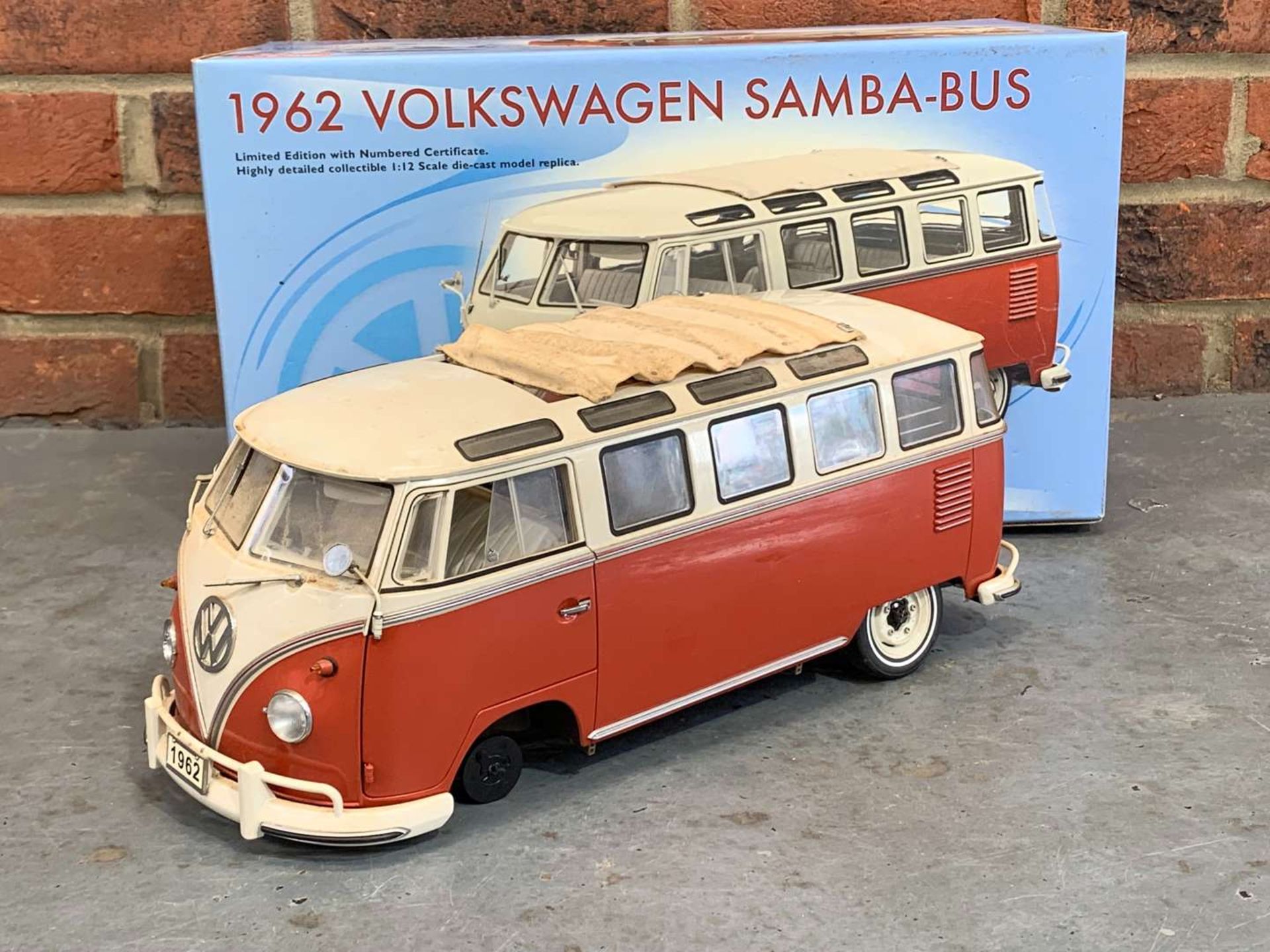 Sun Star 1962 Boxed Volkswagen Samba Bus 1;12 Scale a/f - Image 3 of 12