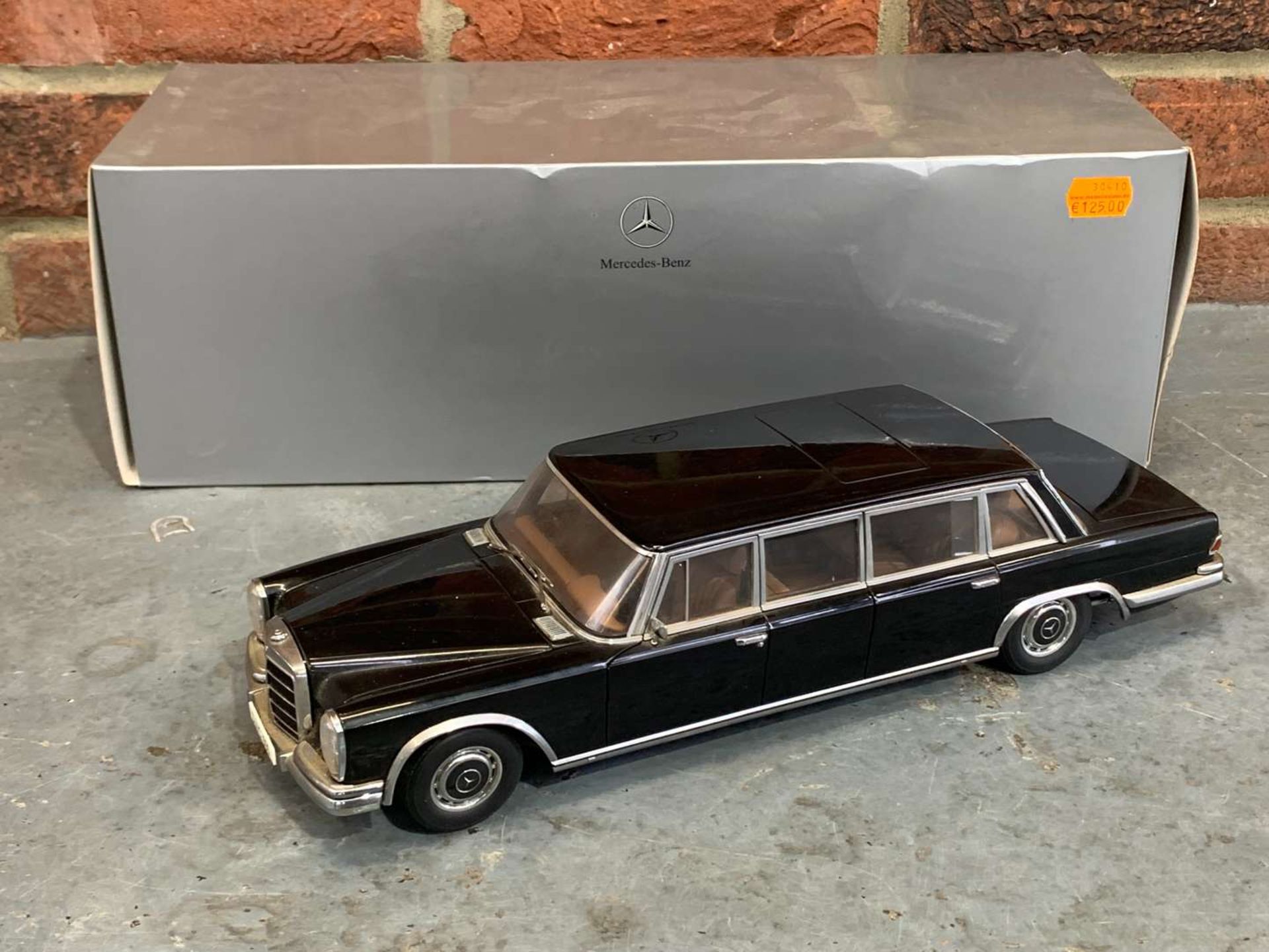 Mercedes Classic Collection 600 Limousine &nbsp;1;18 Scale a/f - Image 6 of 11