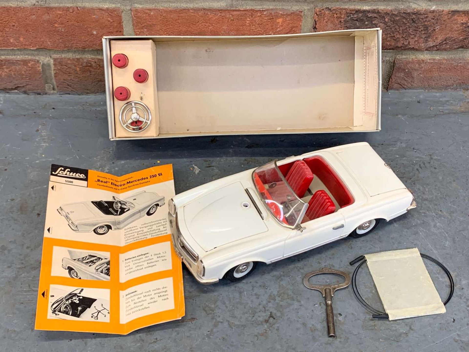 Schuco Boxed Clockwork Mercedes 230SL - Image 4 of 6