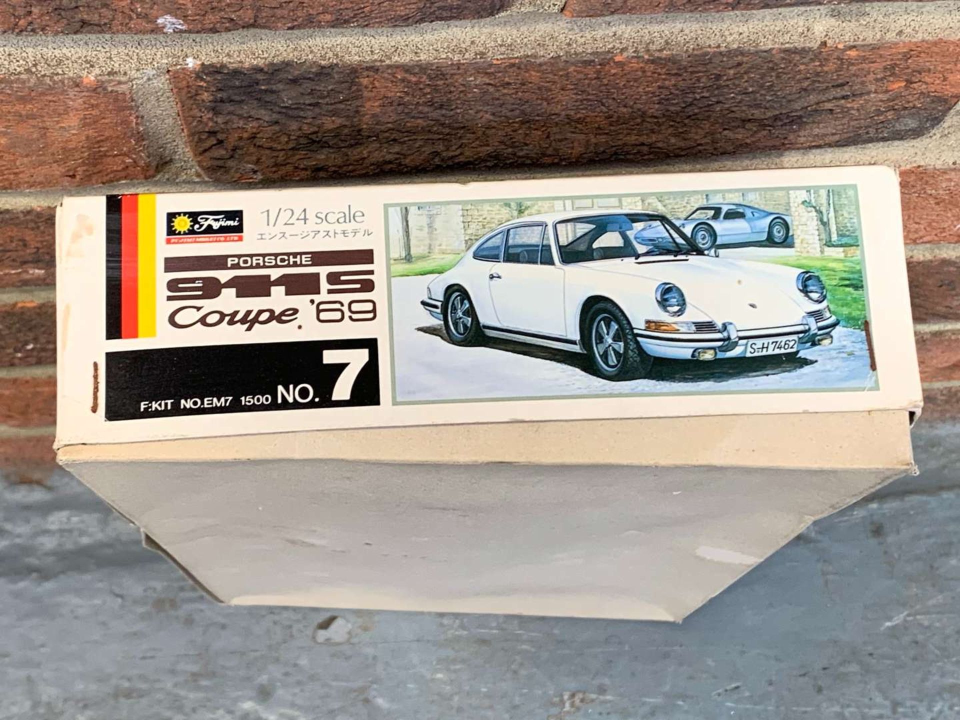 Fujimi Boxed Porsche 911s 1:24 Scale Model - Image 3 of 4