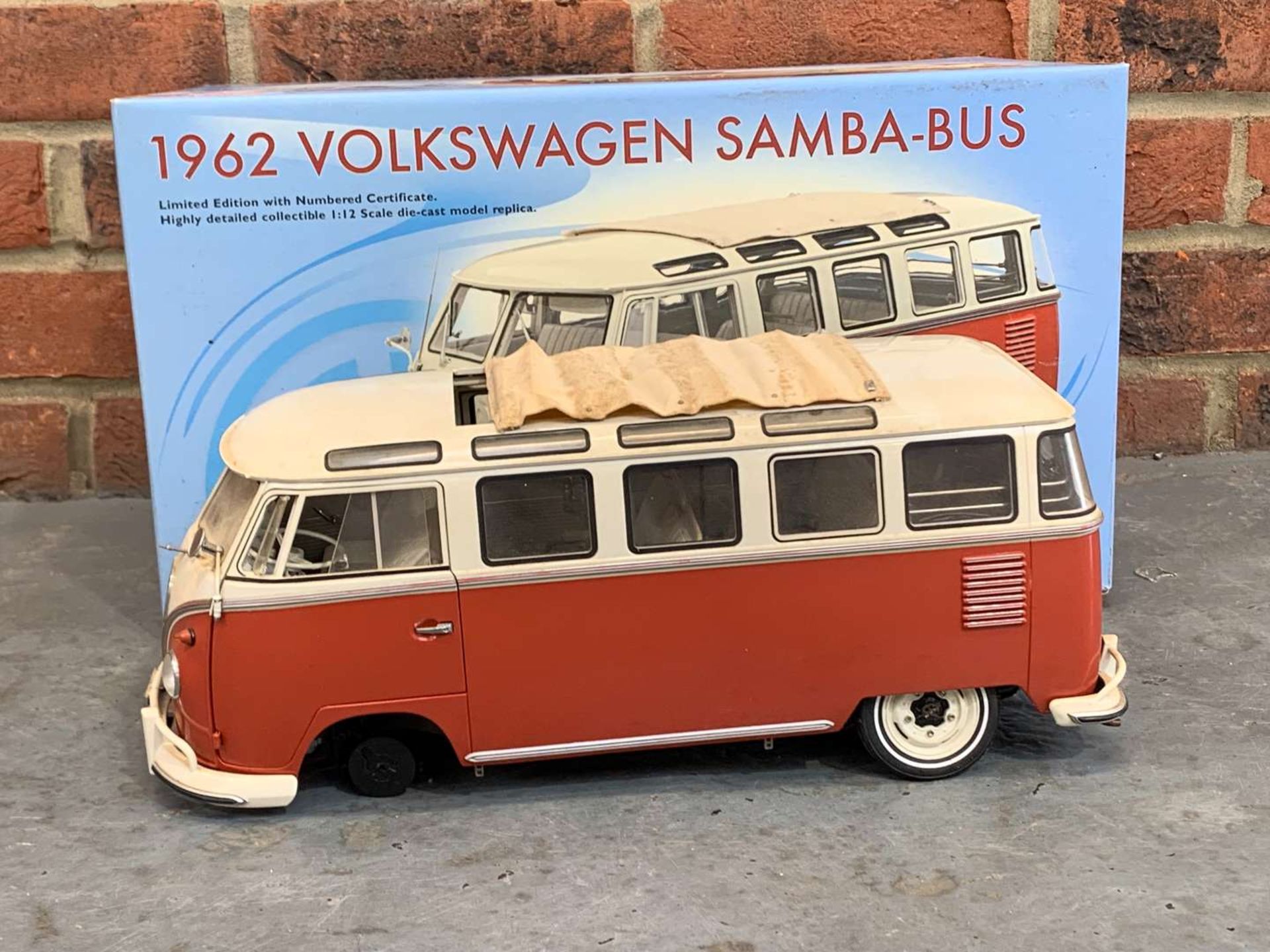 Sun Star 1962 Boxed Volkswagen Samba Bus 1;12 Scale a/f - Image 6 of 12