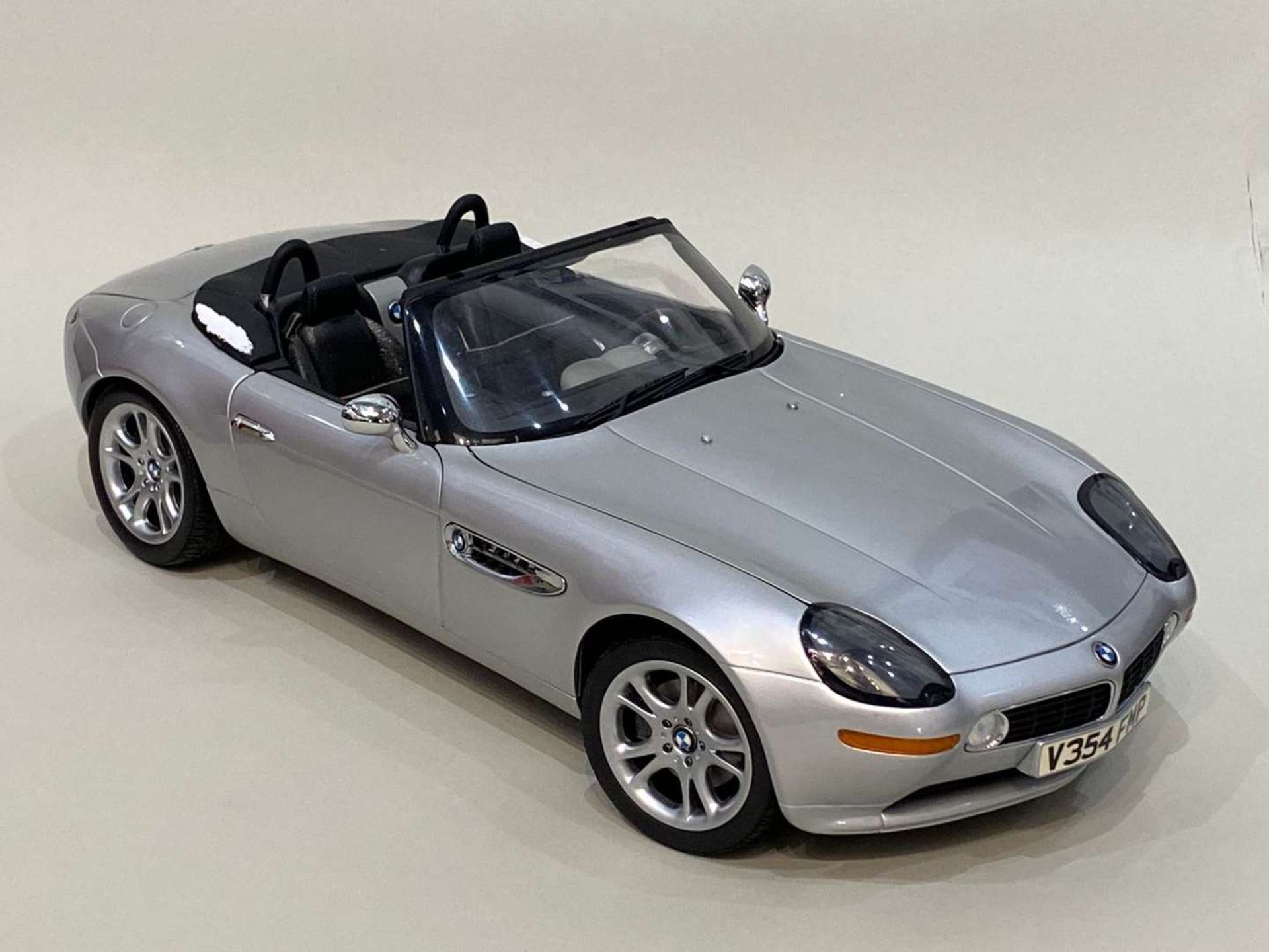 KYOSHO, BMW Z8, James Bond, 007, "The World is Not Enough" 1:12