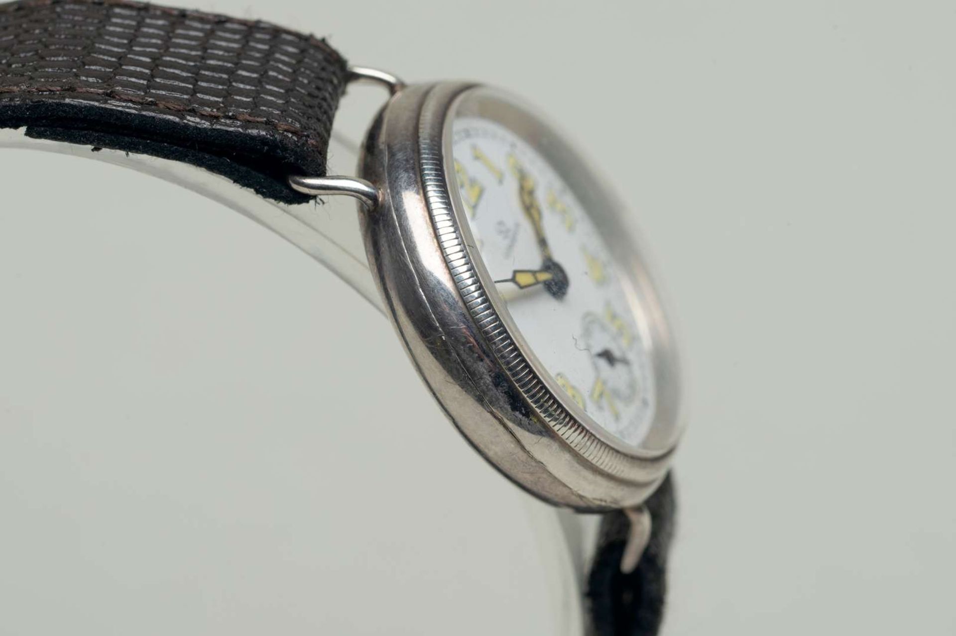 OMEGA, an early 20th century silver cased wristwatch - Bild 3 aus 9
