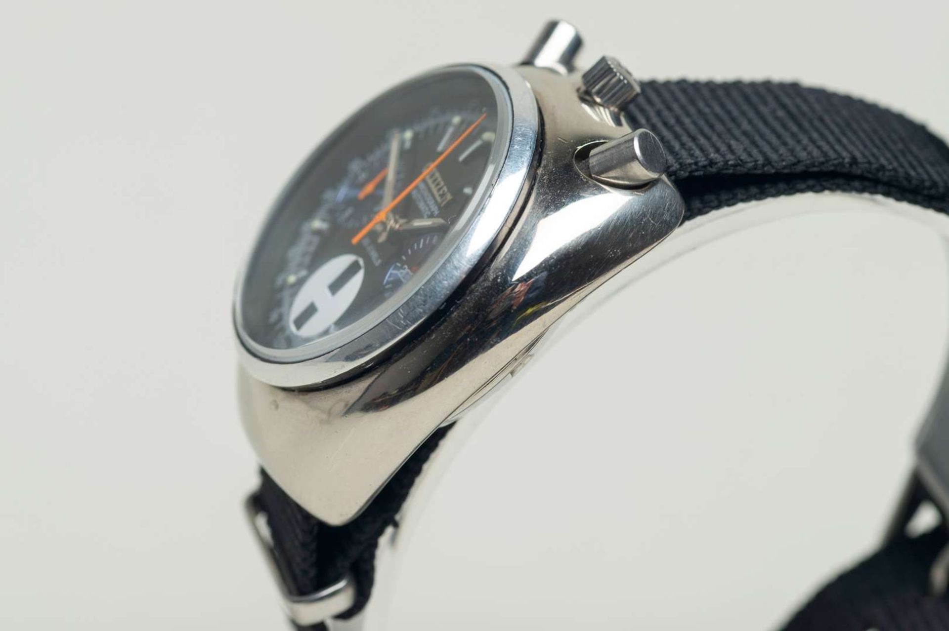 CITIZEN, Bullhead, a stainless steel, automatic, day/date chronograph wristwatch, - Bild 2 aus 4