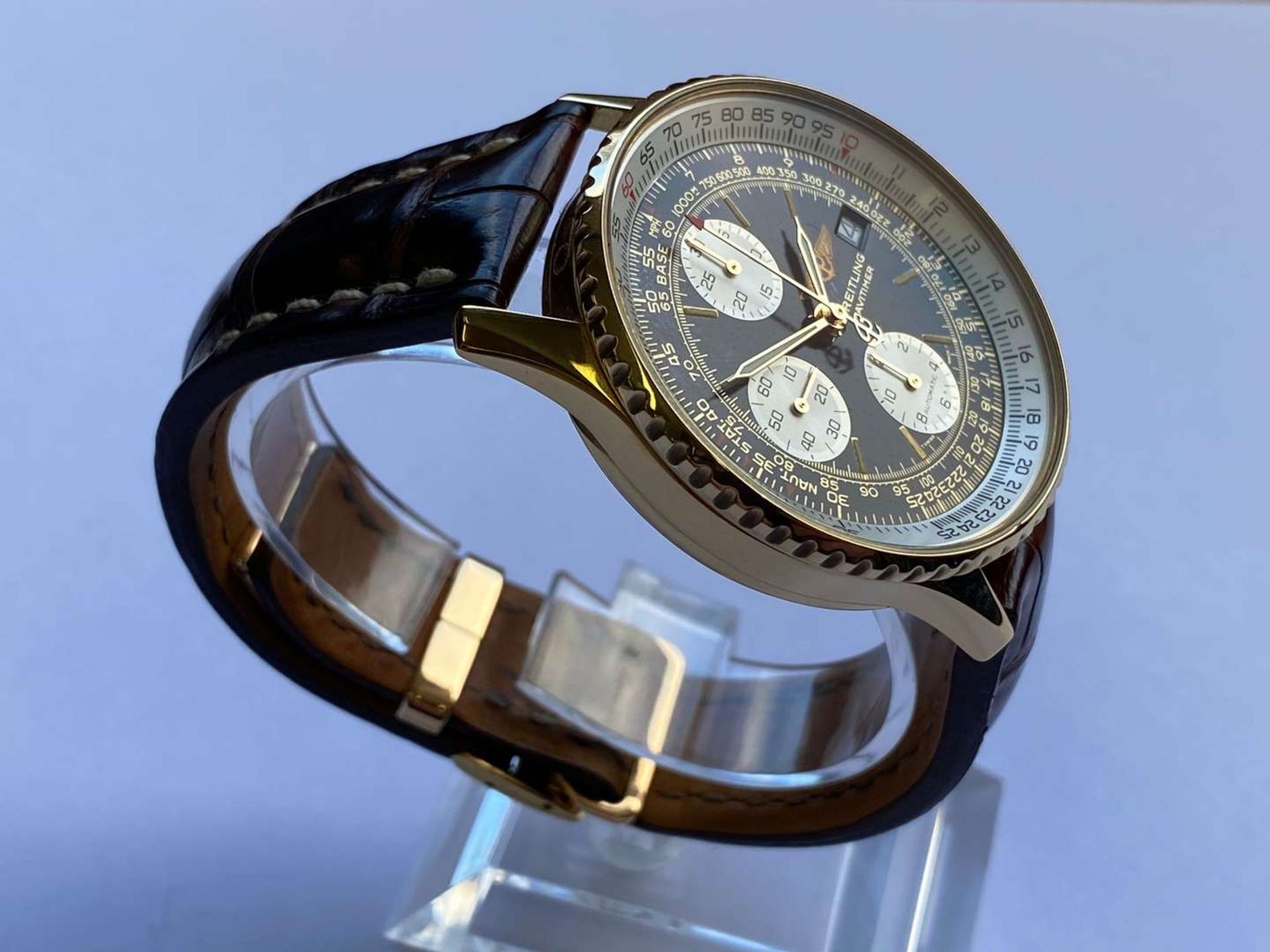 BREITLING, Old Navitimer II, 1991. 18kt gold, two button, chronograph. - Image 3 of 11