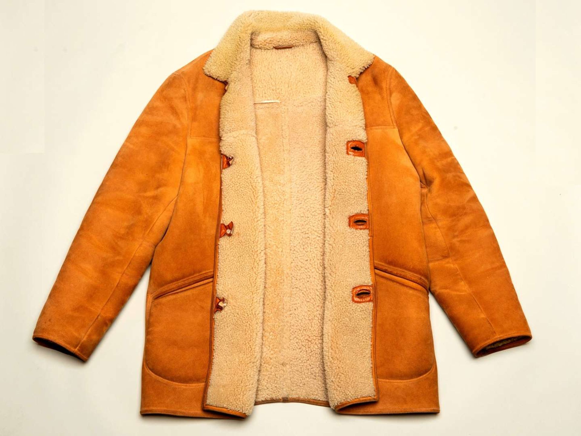 RM WILLIAMS, a men's, tan sheepskin button up coat, size 3XL - Bild 2 aus 5
