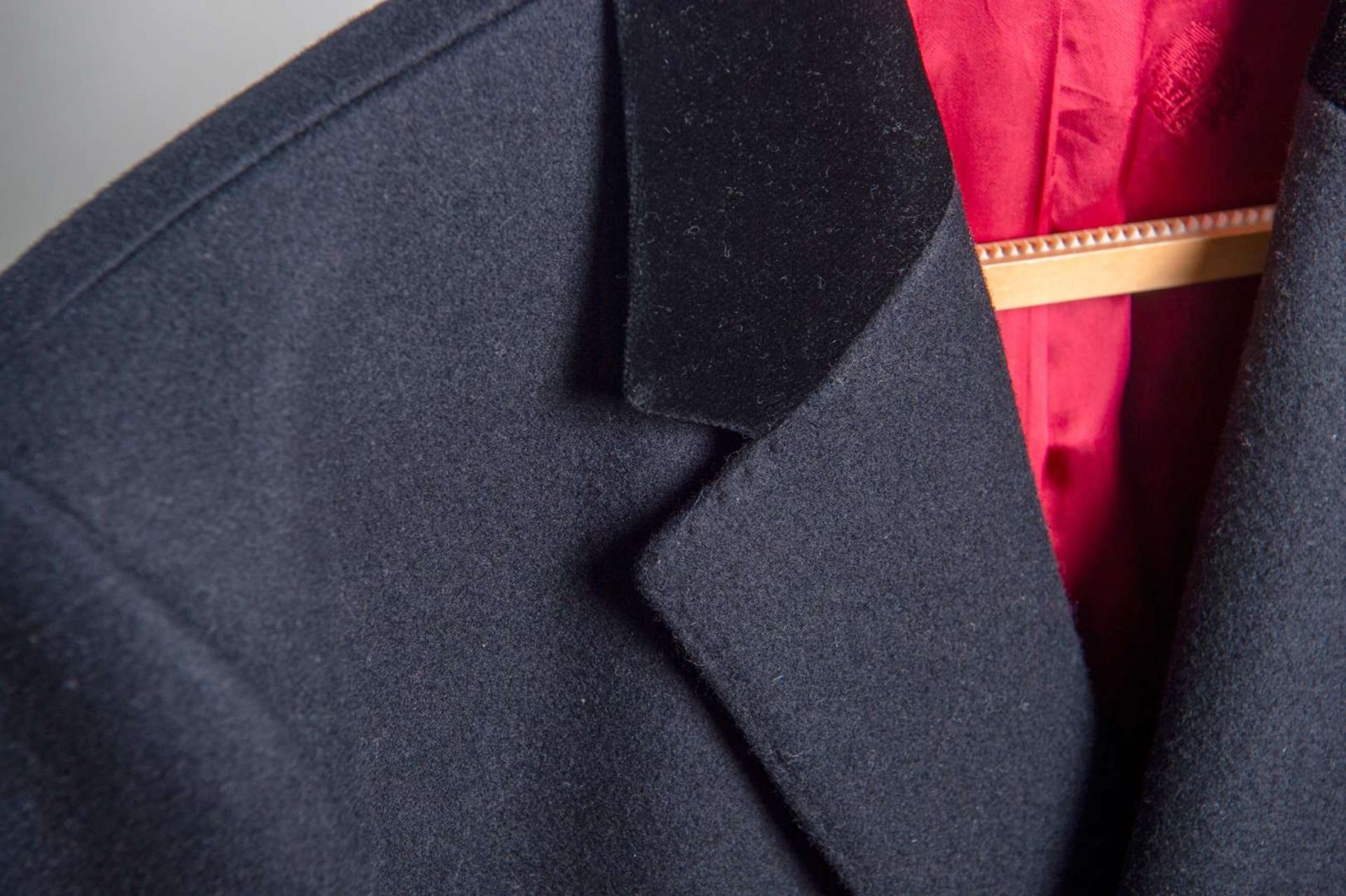 CROMBIE, 100% black woolen covert coat with velvet collar, size 44 - Bild 9 aus 9