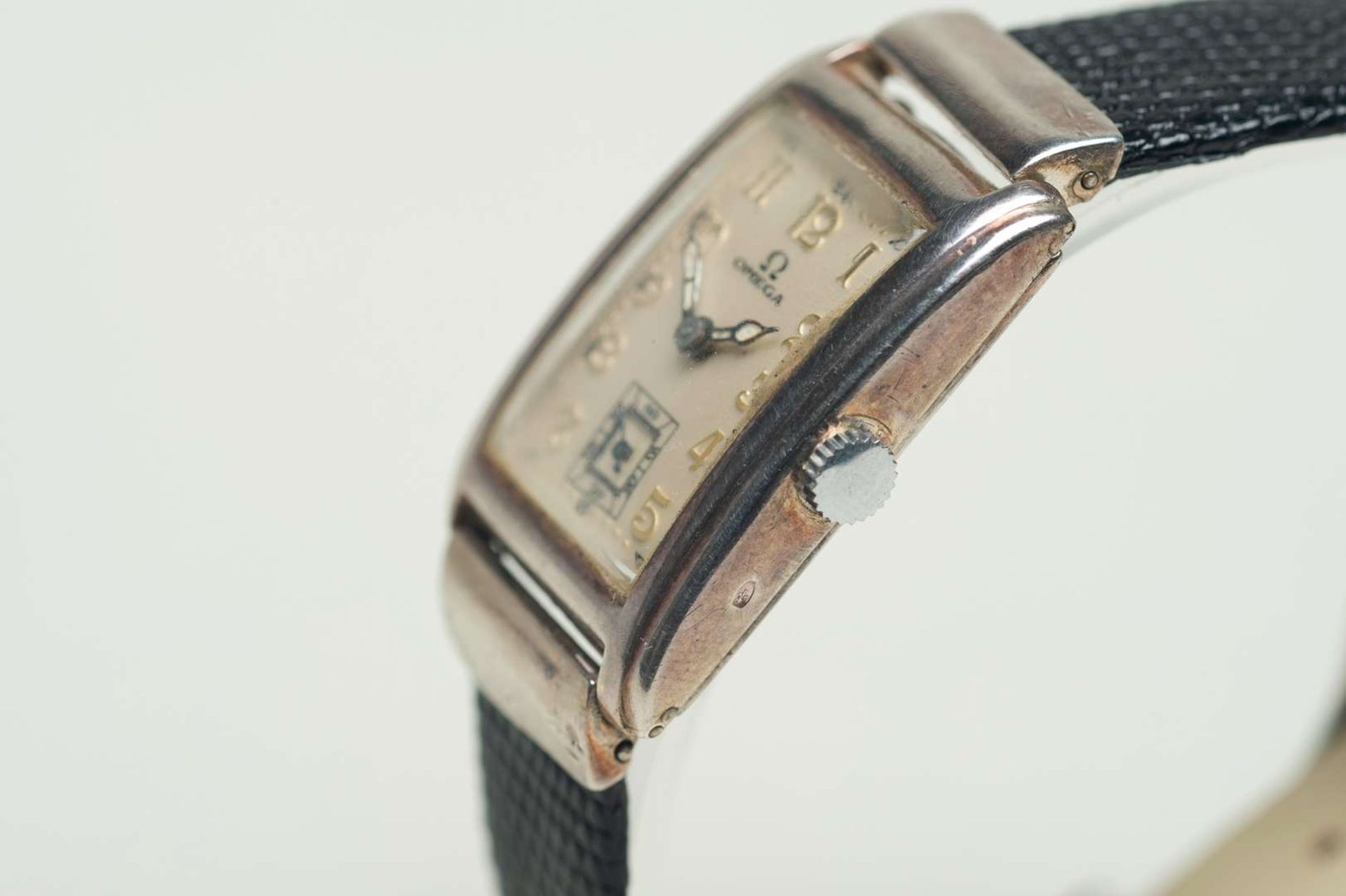 OMEGA. a first half of the 20th century, rectangular silver cased wristwatch, - Bild 2 aus 7