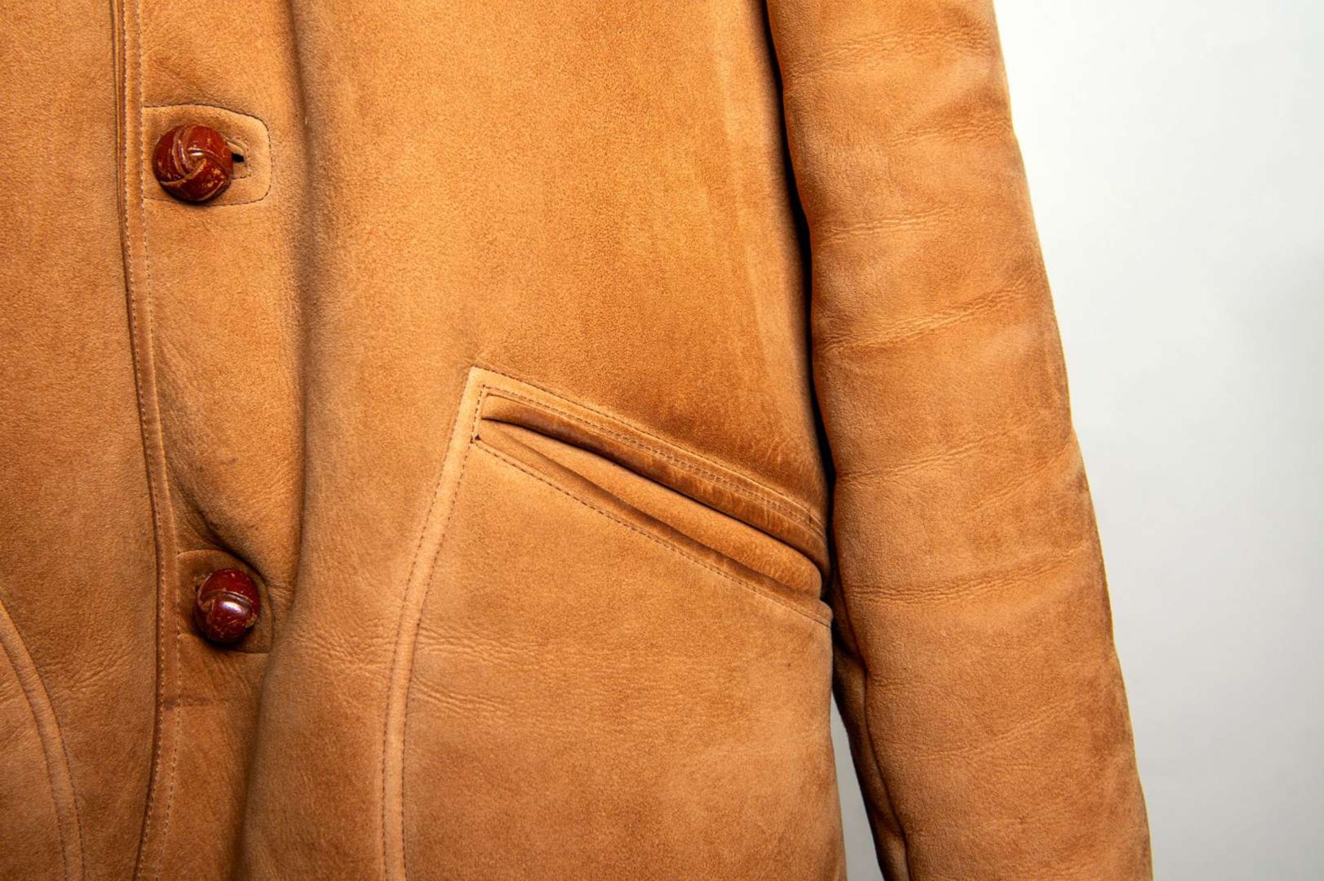 RM WILLIAMS, a men's, tan sheepskin button up coat, size 3XL - Bild 4 aus 5