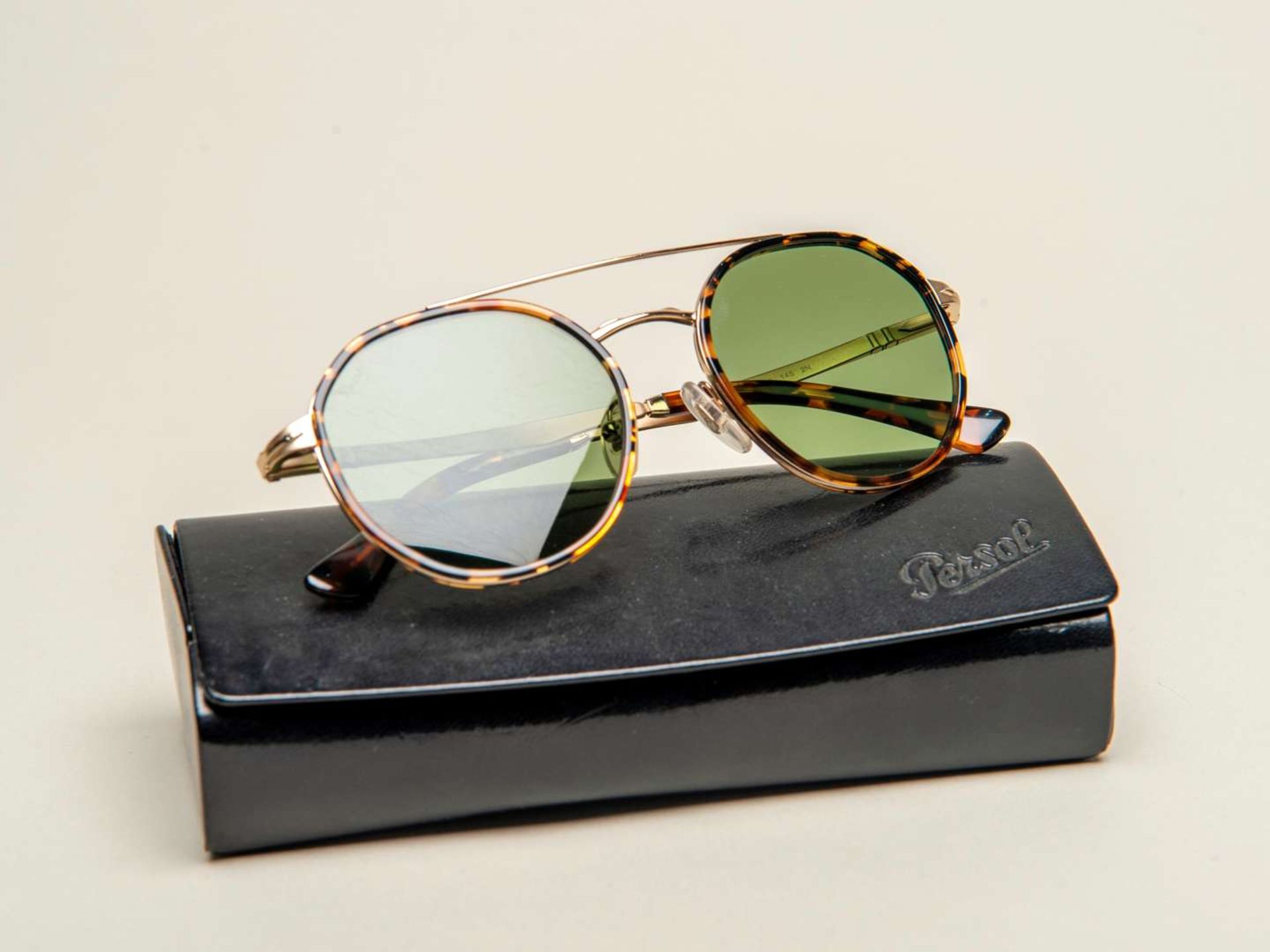 PERSOL, a pair of Italian gilt and tortoiseshell sunglasses - Image 3 of 4